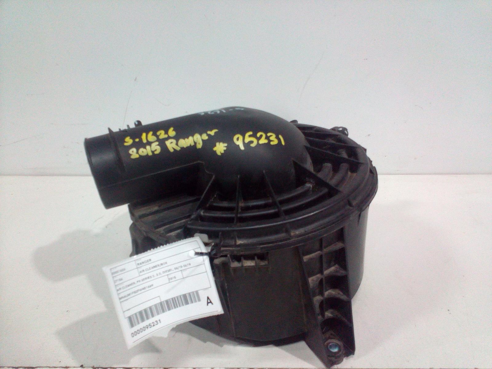 View Auto part Air Cleaner/Box Ford Ranger 2015