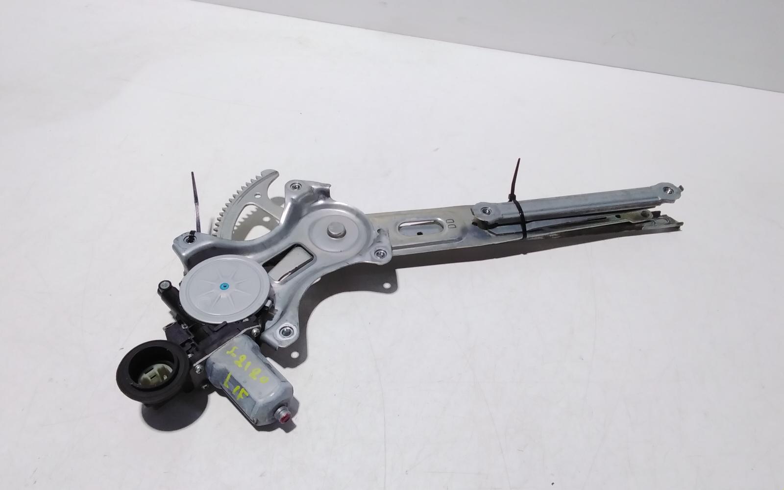 View Auto part Left Front Window Reg/Motor Toyota Rav4 2017