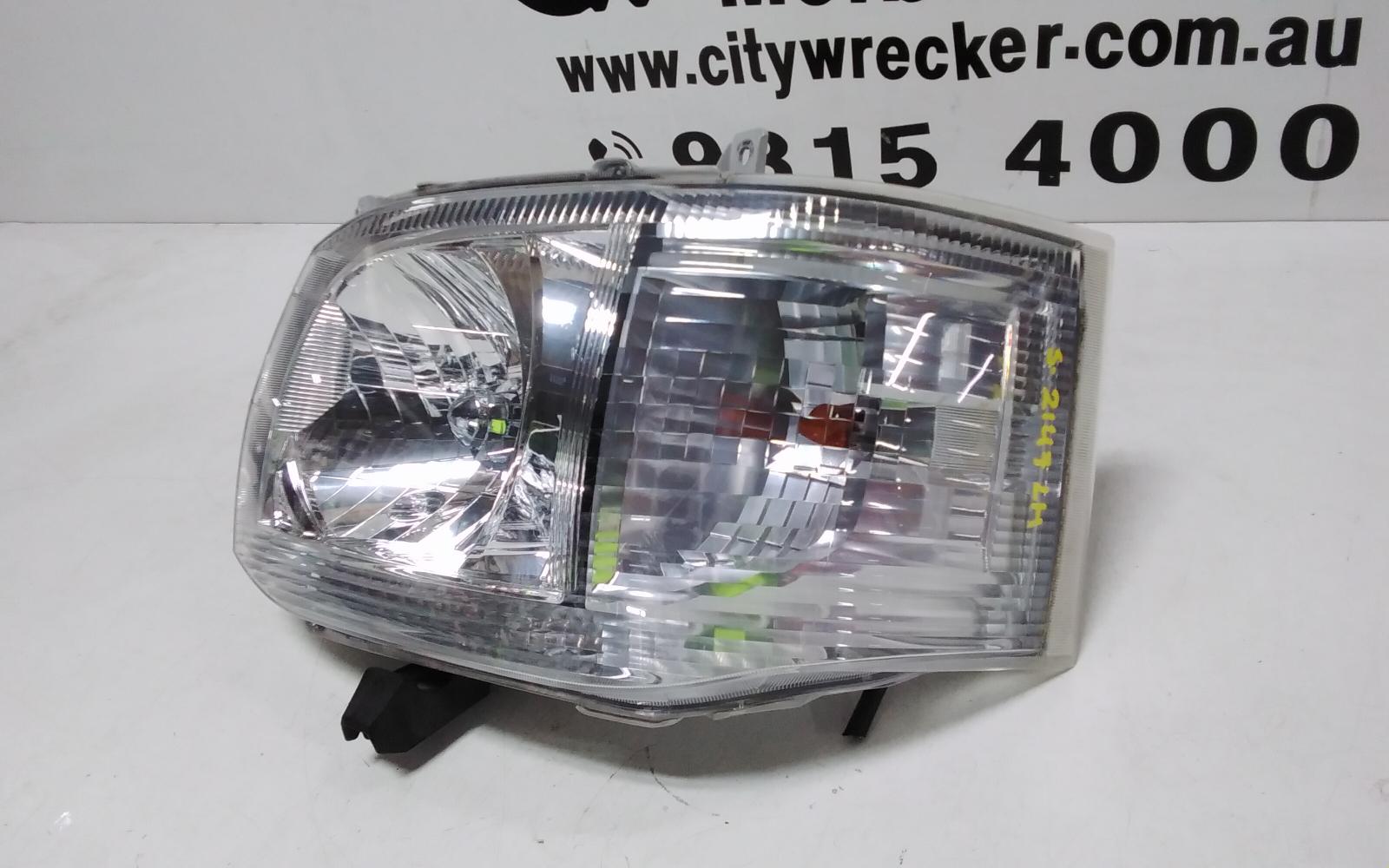 View Auto part Left Headlamp Toyota Hiace 2013