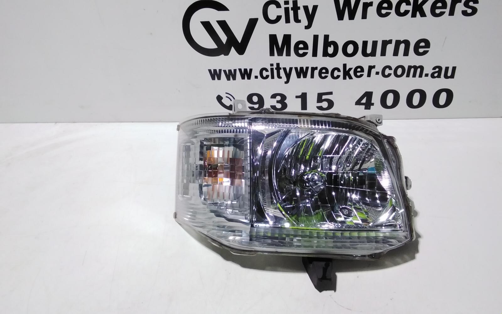 View Auto part Right Headlamp Toyota Hiace 2013