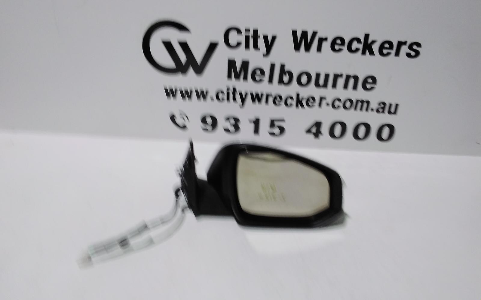 View Auto part Right Door Mirror Toyota Kluger 2014