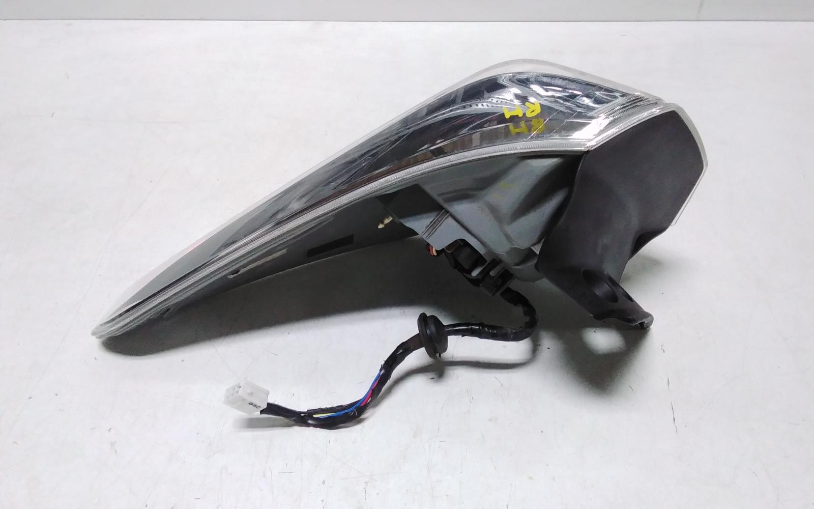 View Auto part Right Taillight Toyota Kluger 2014