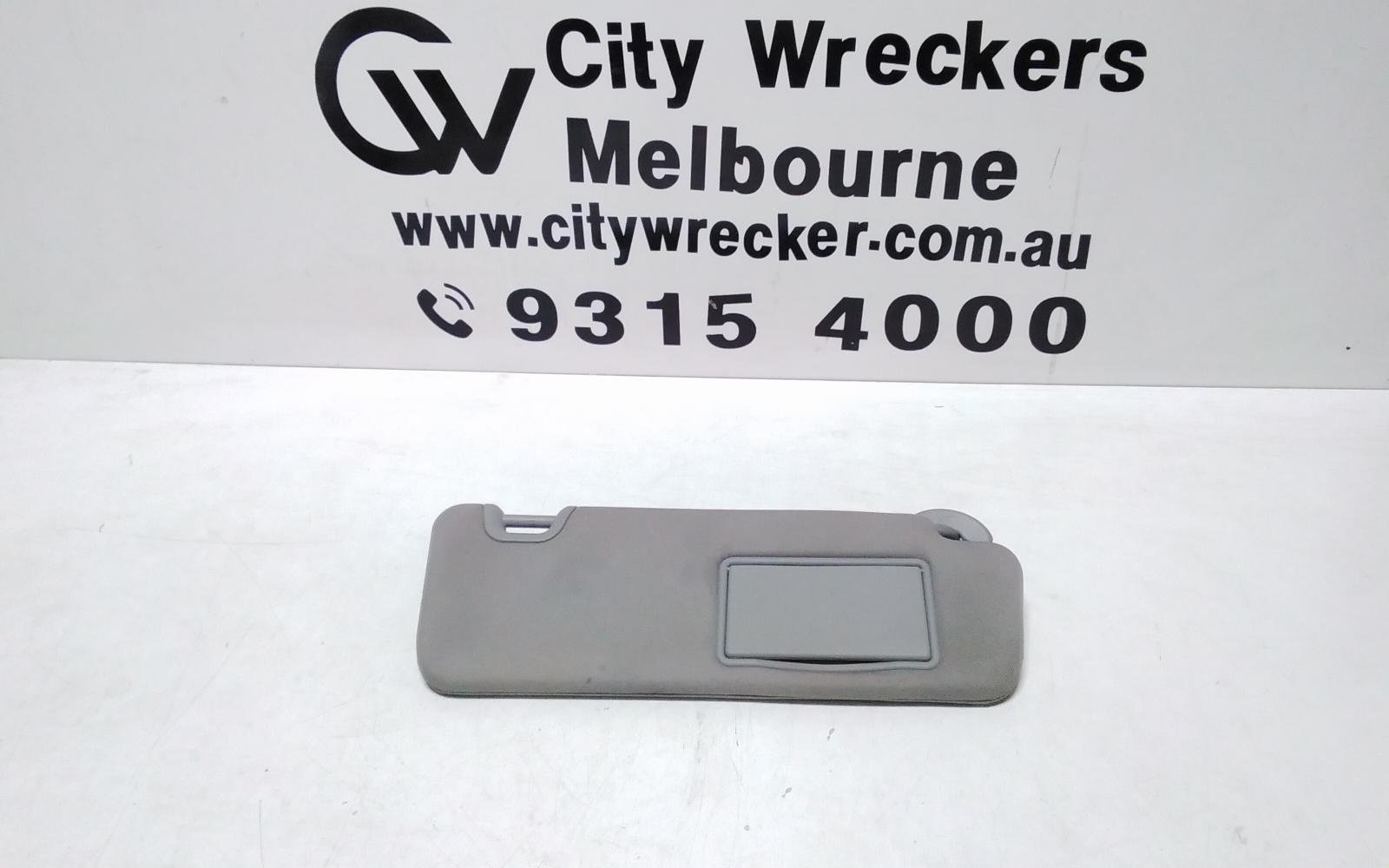 View Auto part Sunvisor Toyota Kluger 2014