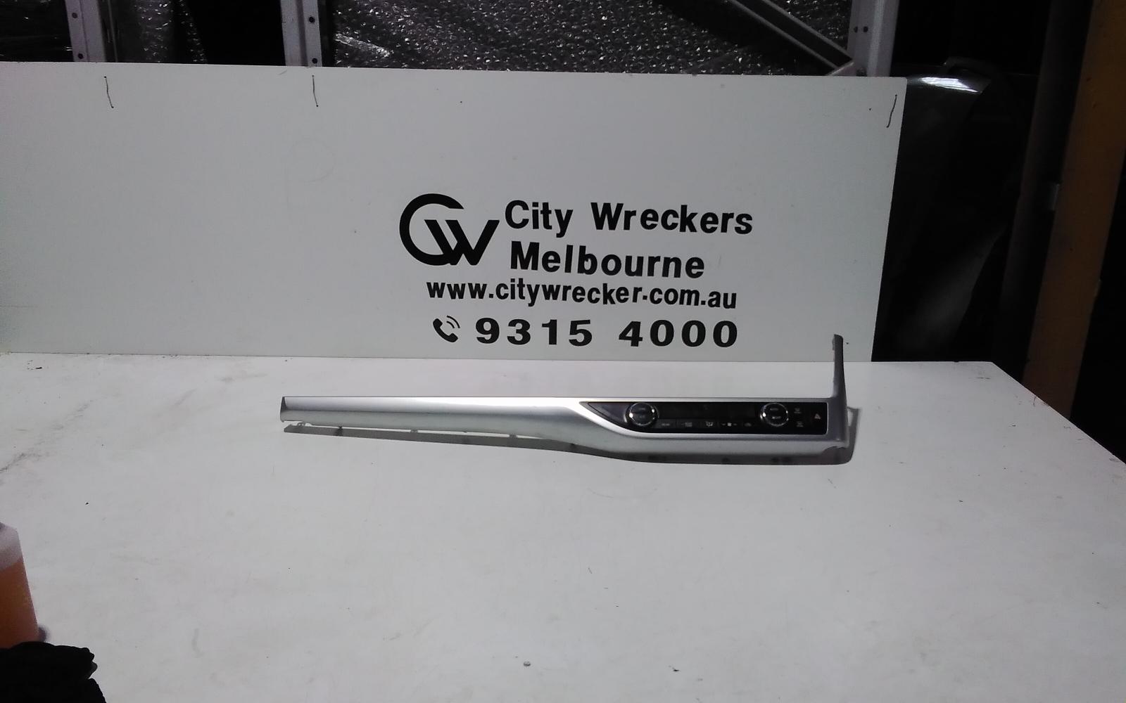 View Auto part Heater/Ac Controls Toyota Kluger 2014