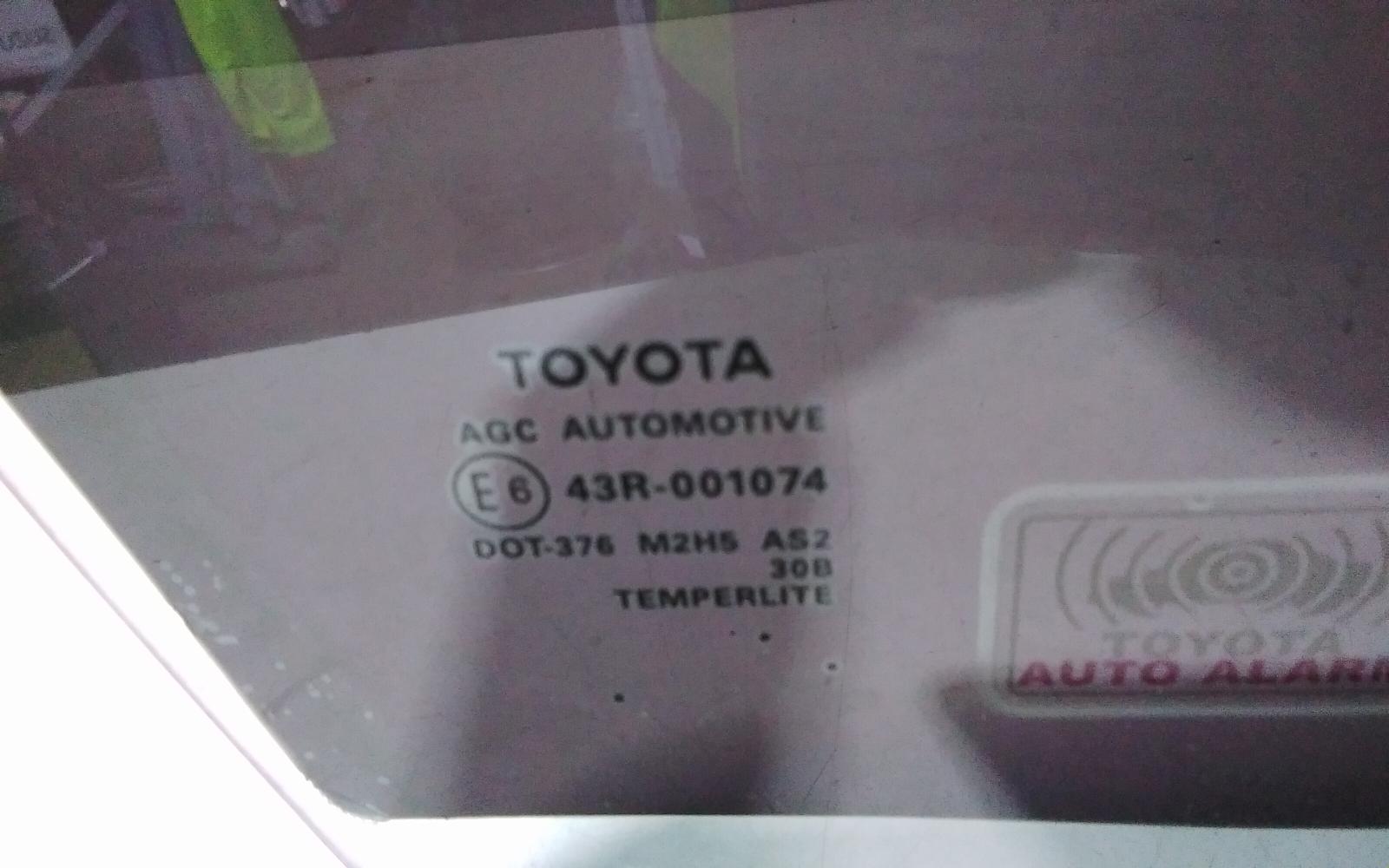 View Auto part Right Front Door Window Toyota Kluger 2014