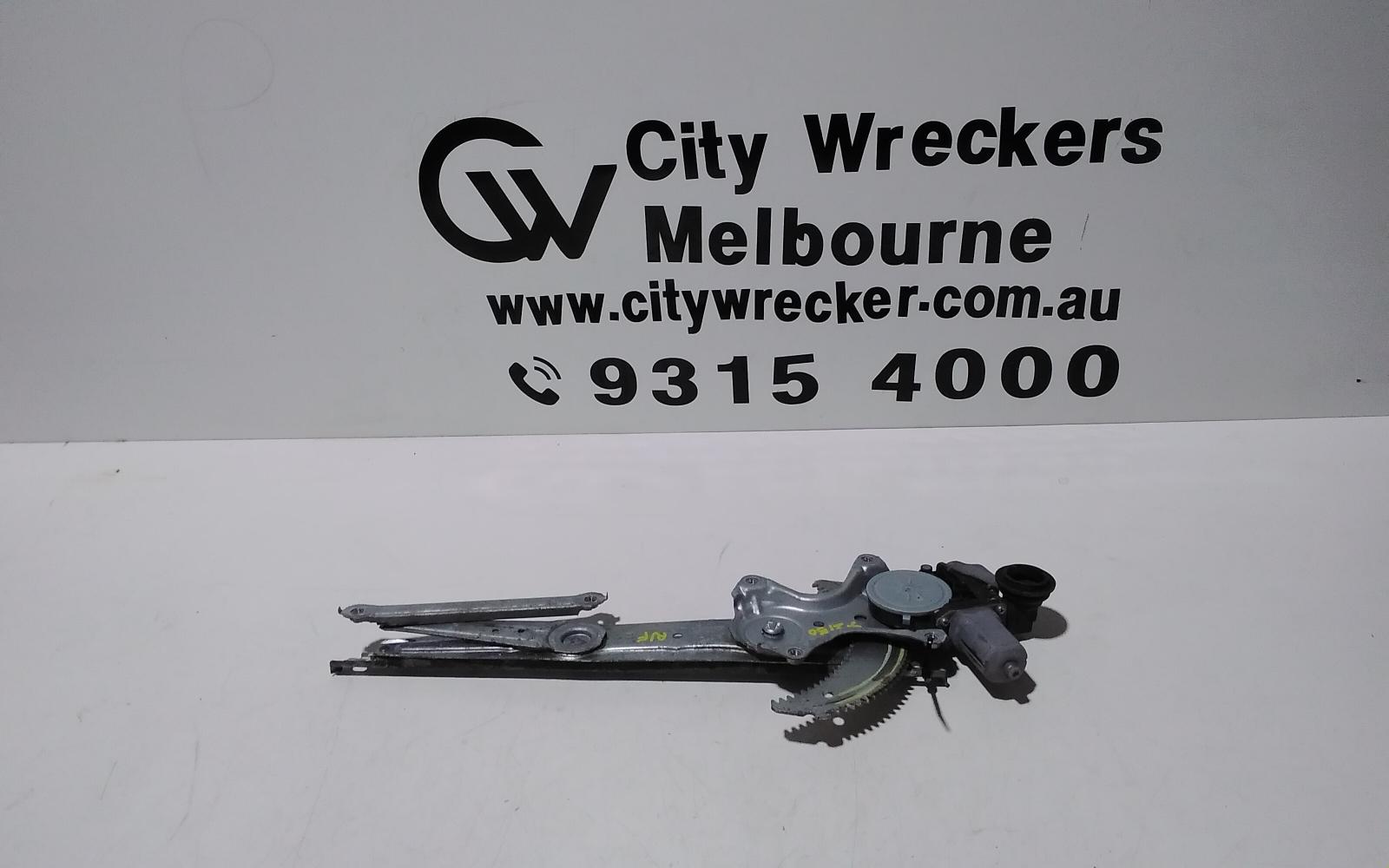View Auto part Right Front Window Reg/Motor Toyota Kluger 2014