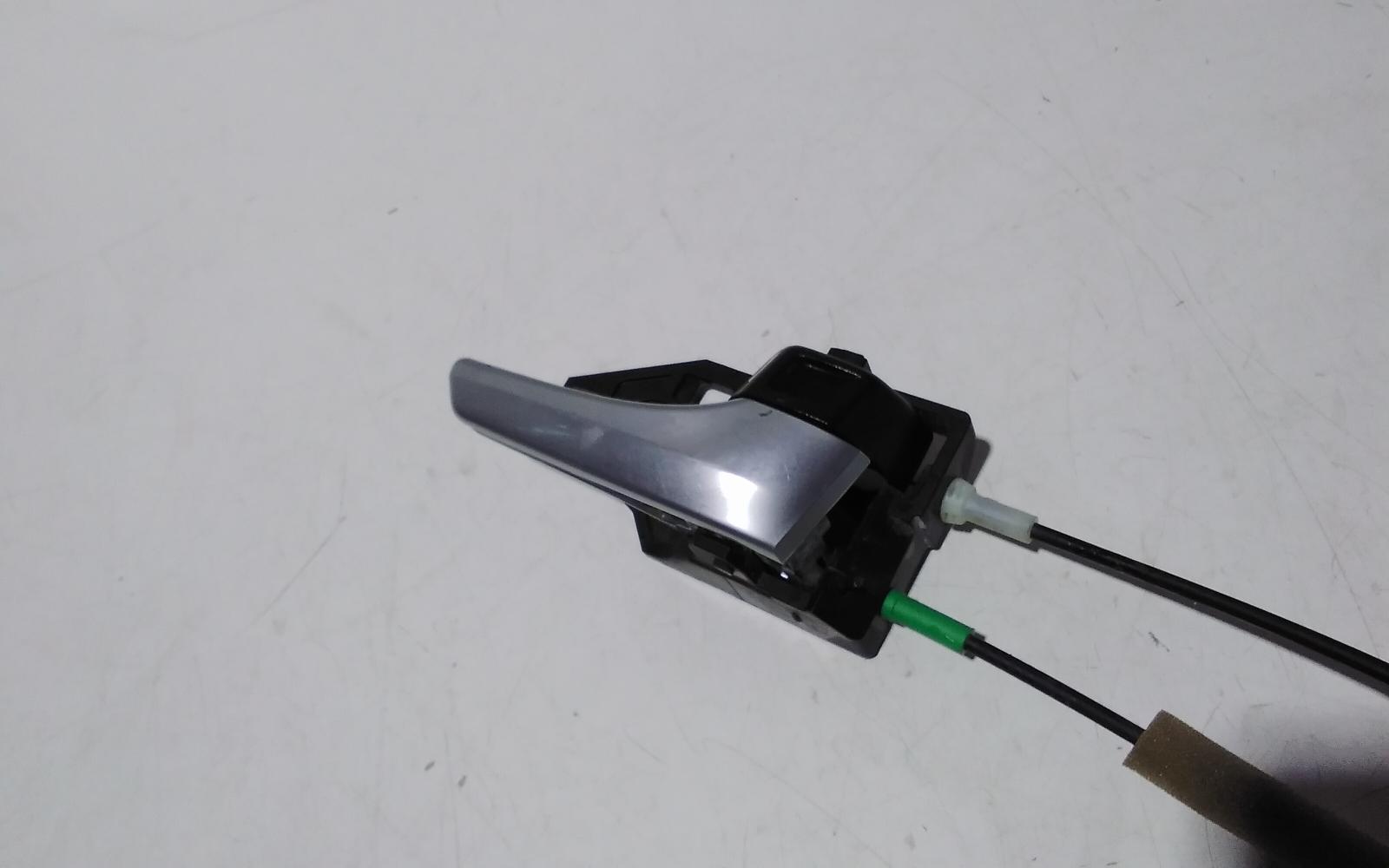 View Auto part Door/Boot/Gate Lock Toyota Kluger 2014