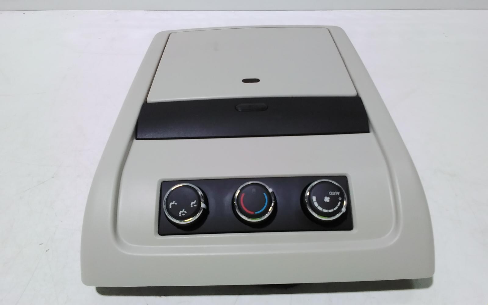 2015 Fiat Freemont Radio/Cd/Dvd/Sat/Tv View Auto part Radio/Cd/Dvd/Sat/Tv Fiat Freemont 2015