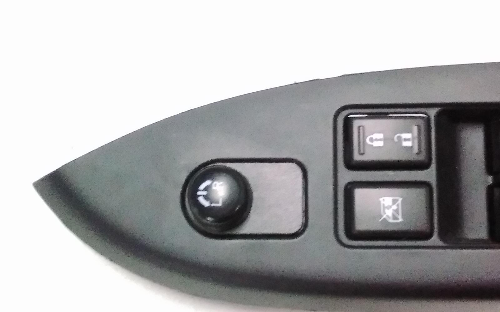 View Auto part Pwr Dr Wind Switch Suzuki Baleno 2021