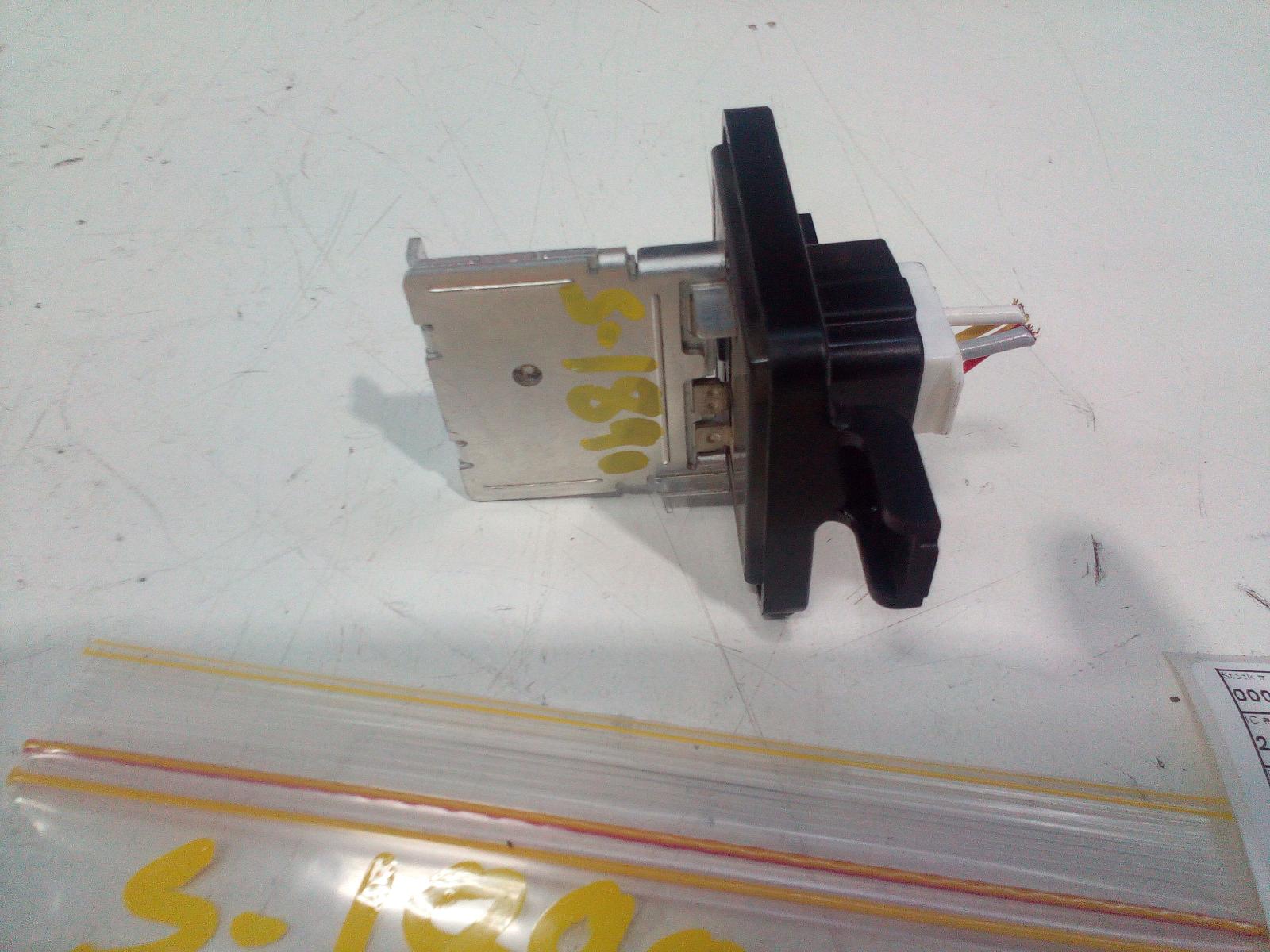 View Auto part Fan Speed Resistor Suzuki Swift 2019