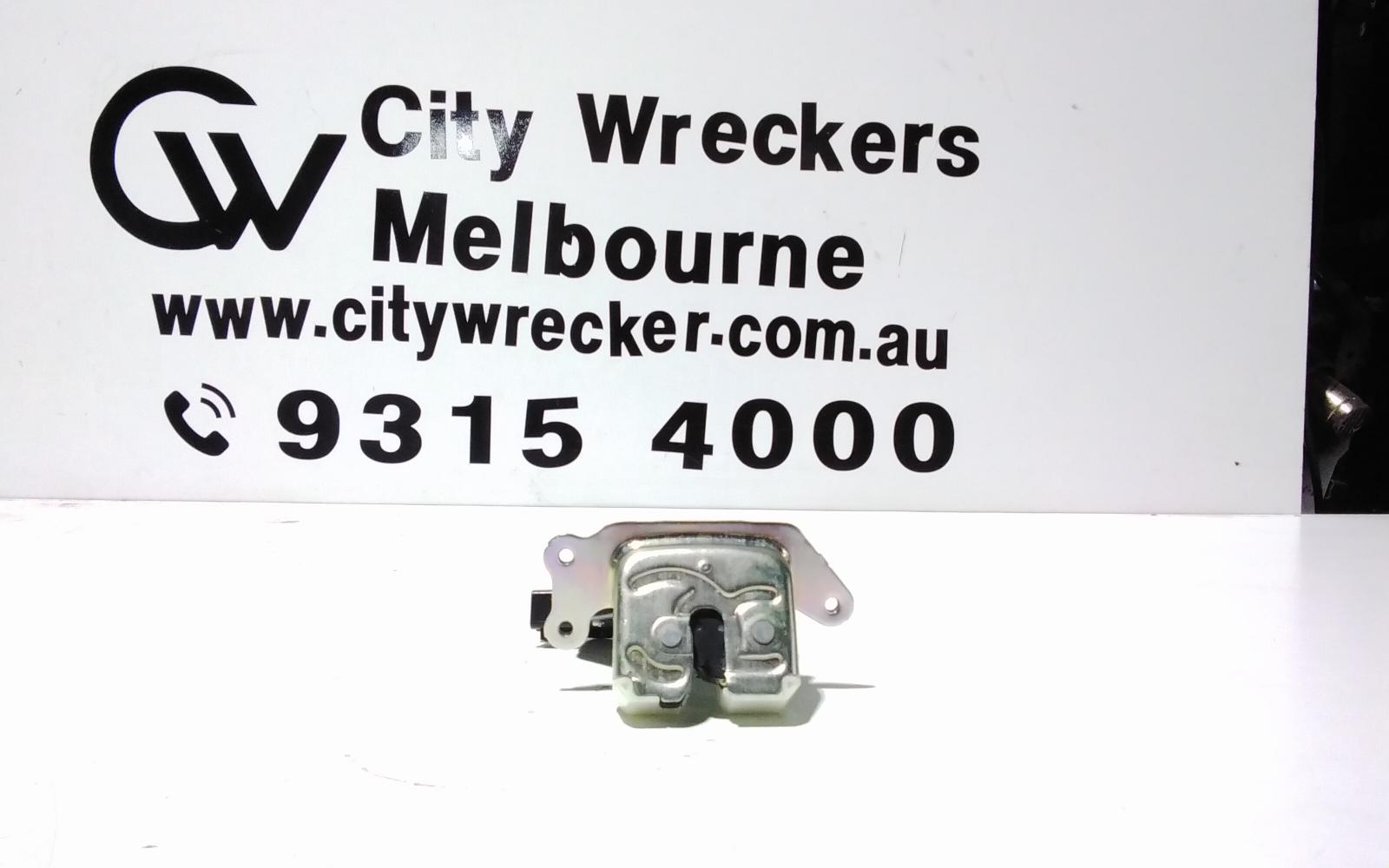 View Auto part Door/Boot/Gate Lock Suzuki Swift 2019