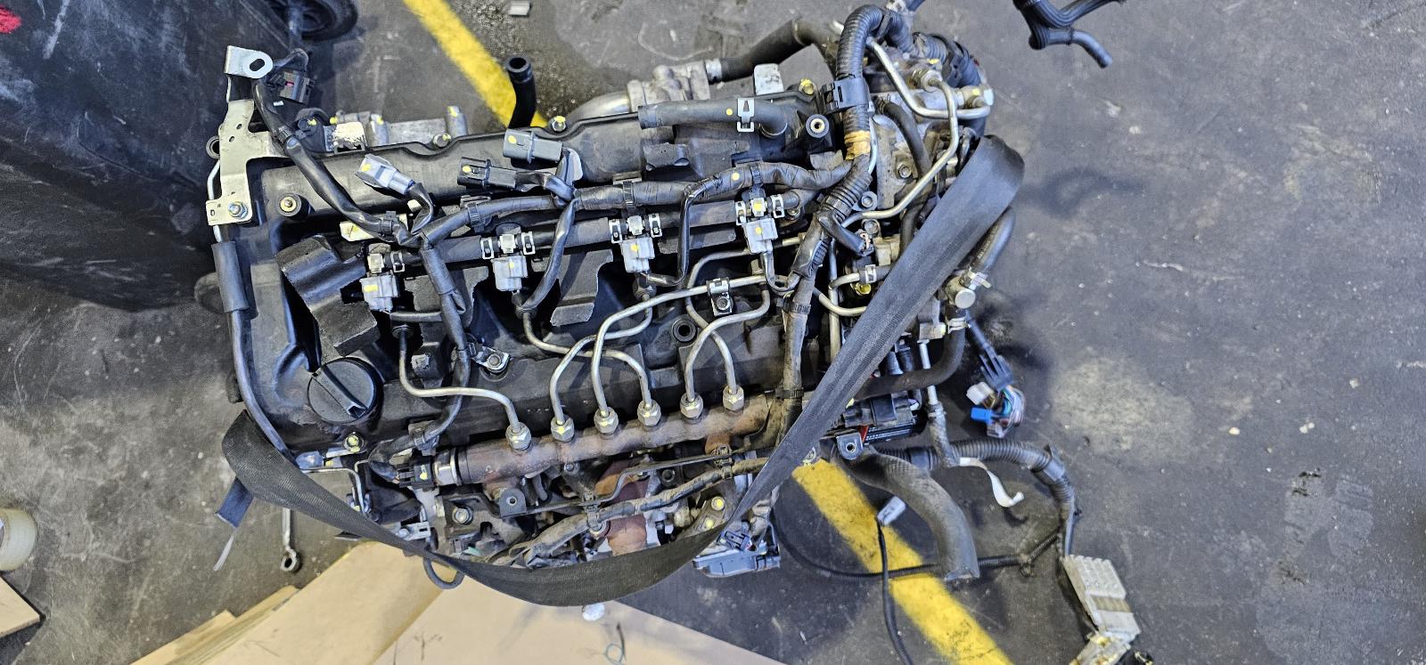 View Auto part Engine Mitsubishi Outlander 2014