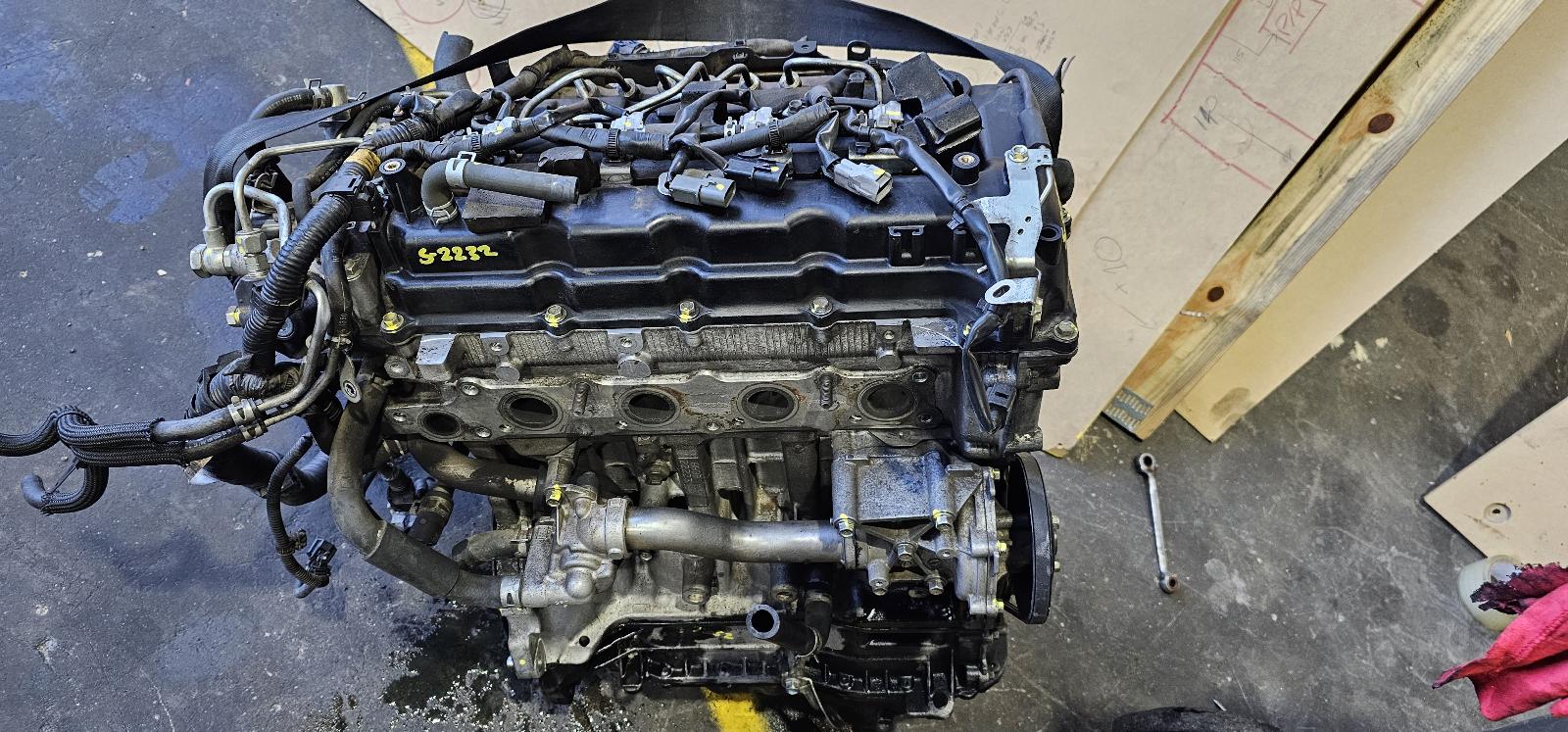 View Auto part Engine Mitsubishi Outlander 2014