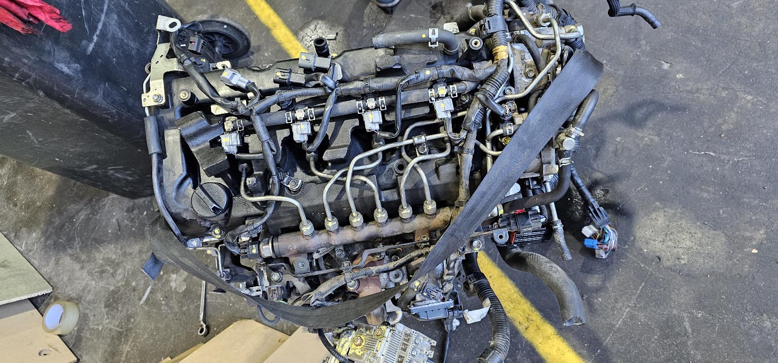 View Auto part Engine Mitsubishi Outlander 2014