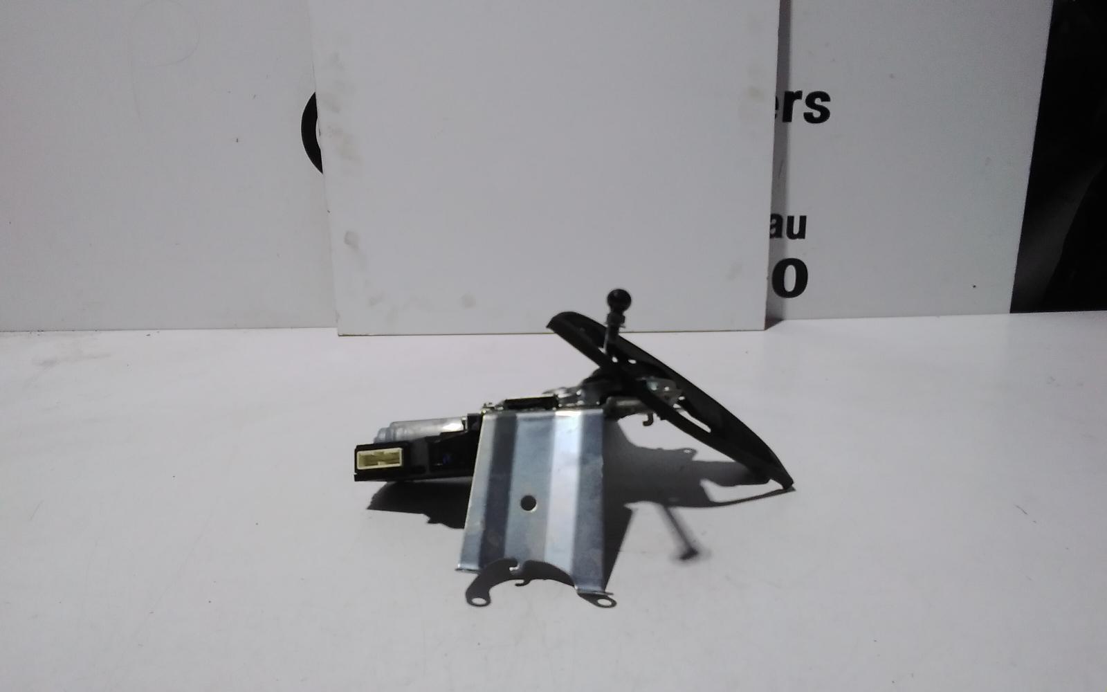 View Auto part Door/Boot/Gate Lock Mitsubishi Outlander 2014