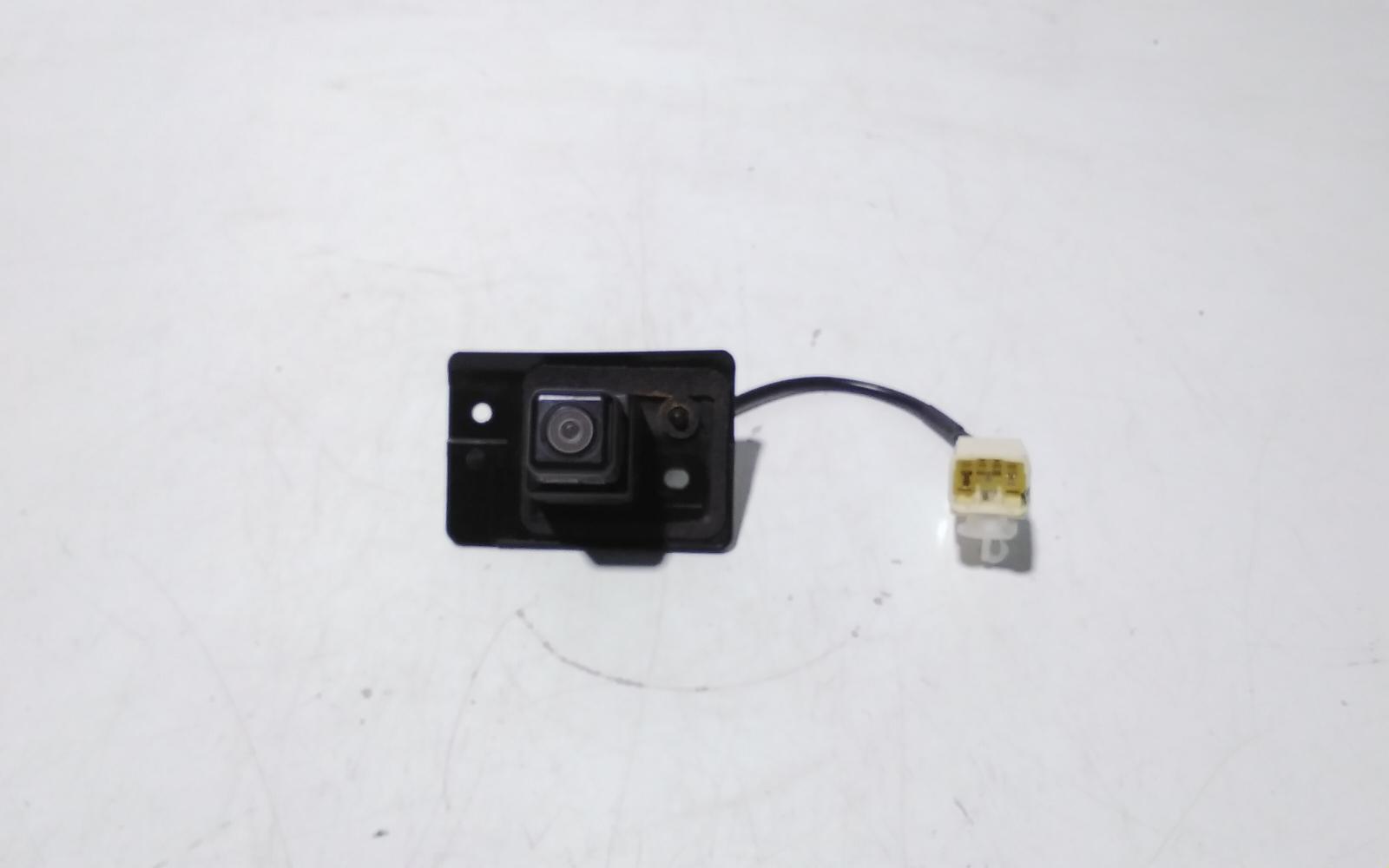 View Auto part Reverse Camera Mitsubishi Outlander 2014