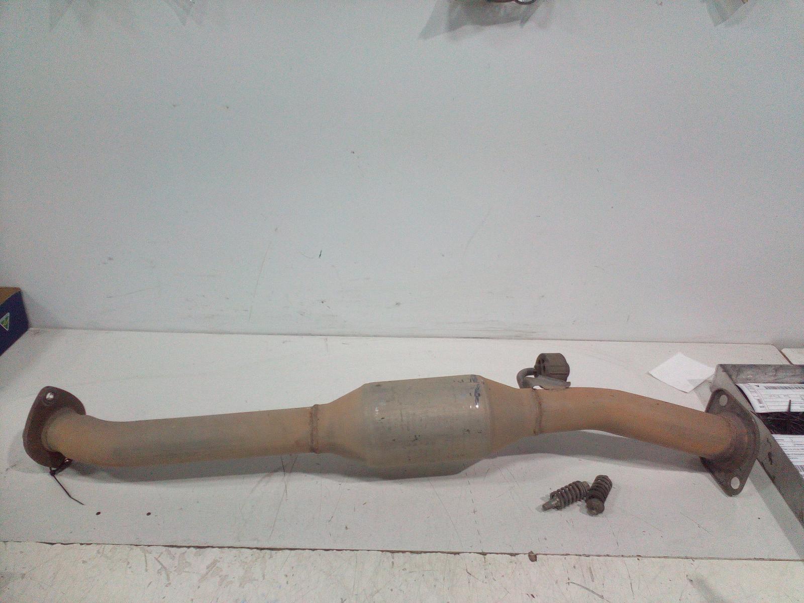 View Auto part Catalytic Converter Toyota Hiace 2014