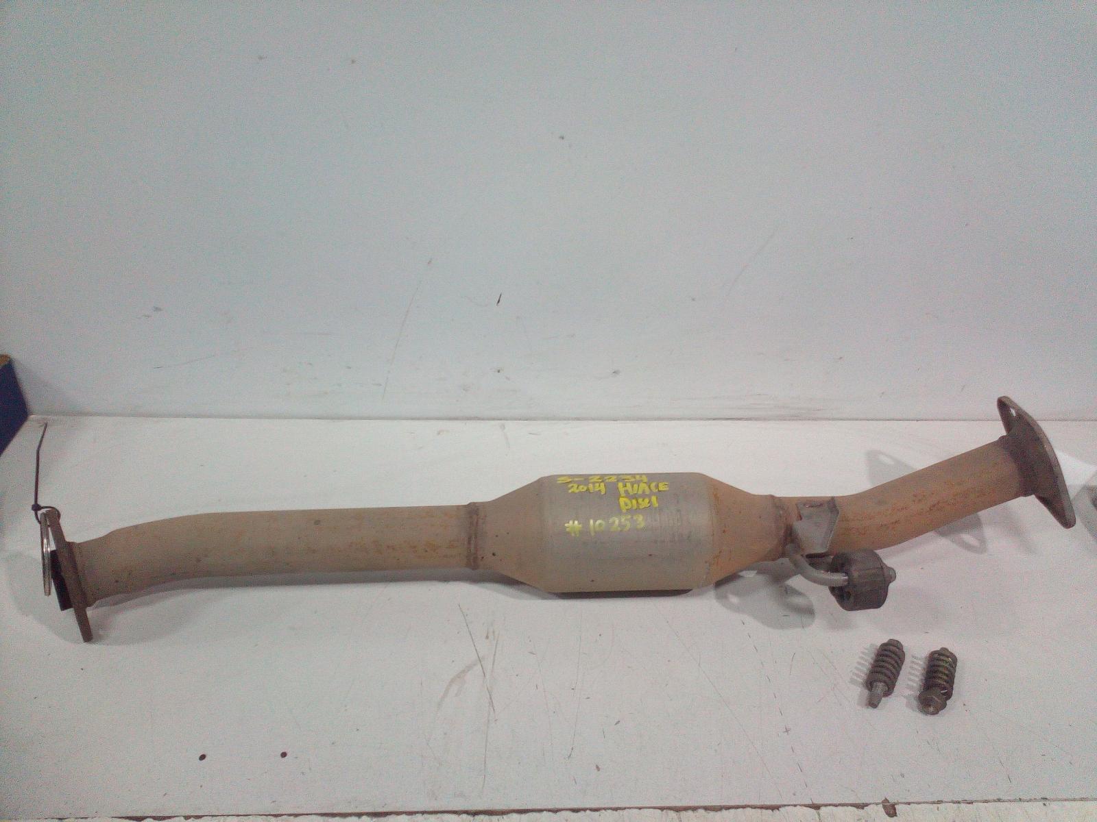 View Auto part Catalytic Converter Toyota Hiace 2014