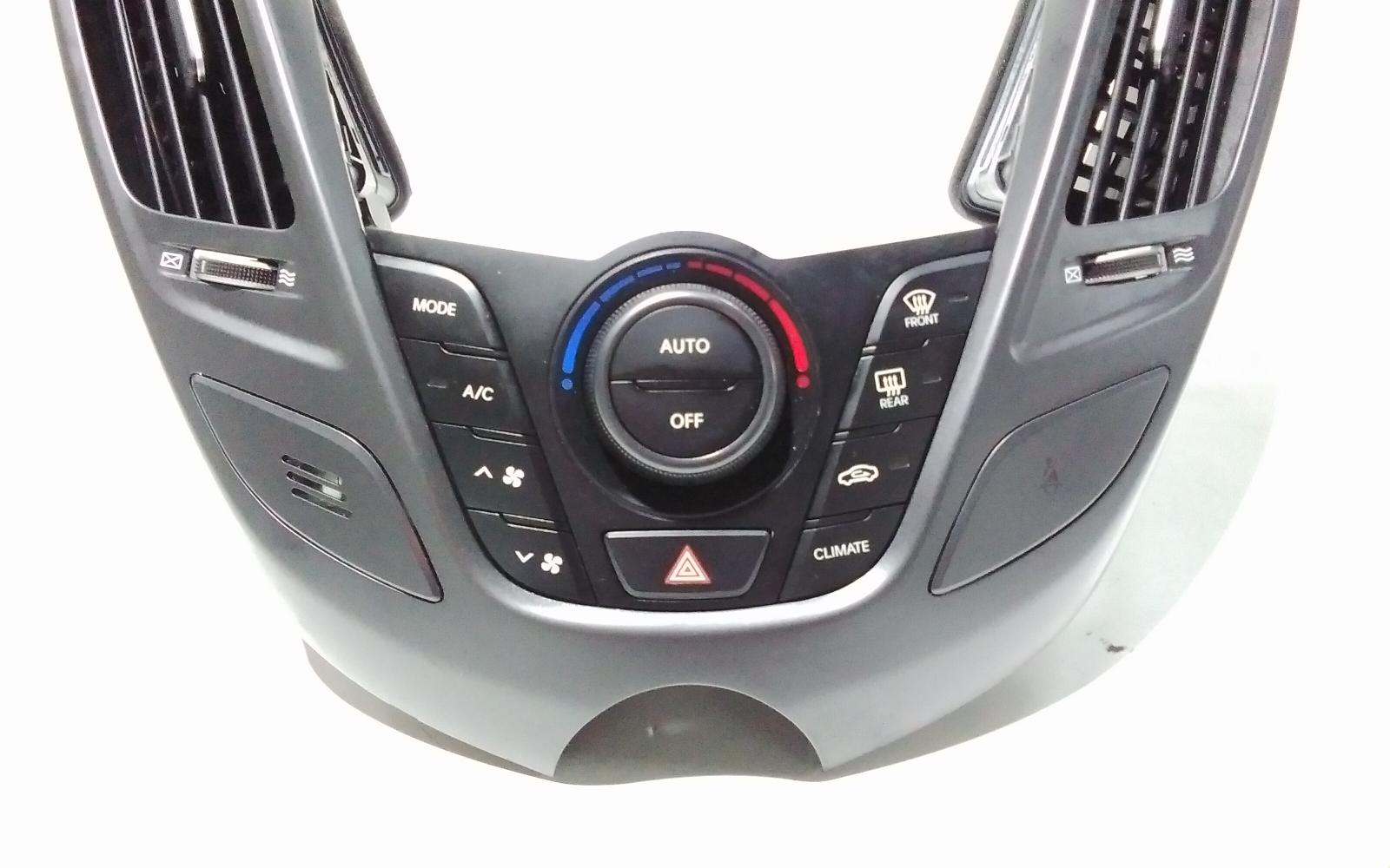 View Auto part Heater/Ac Controls Hyundai Veloster 2014