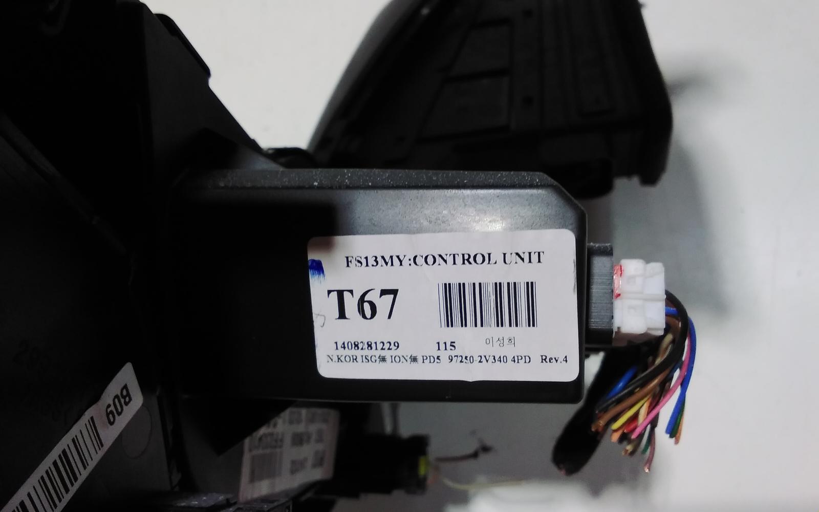 View Auto part Heater/Ac Controls Hyundai Veloster 2014