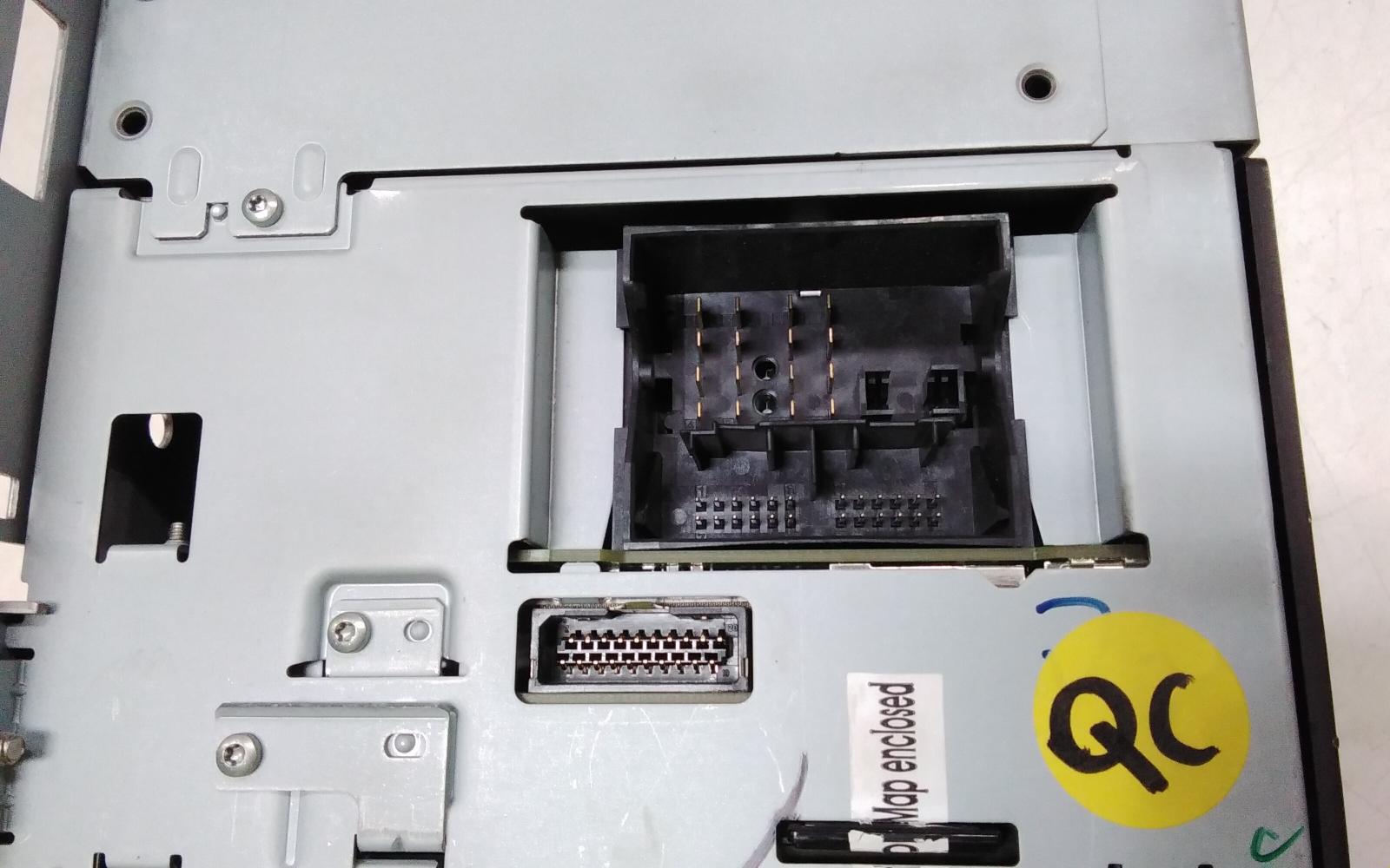 View Auto part Radio/Cd/Dvd/Sat/Tv Holden Commodore 2011