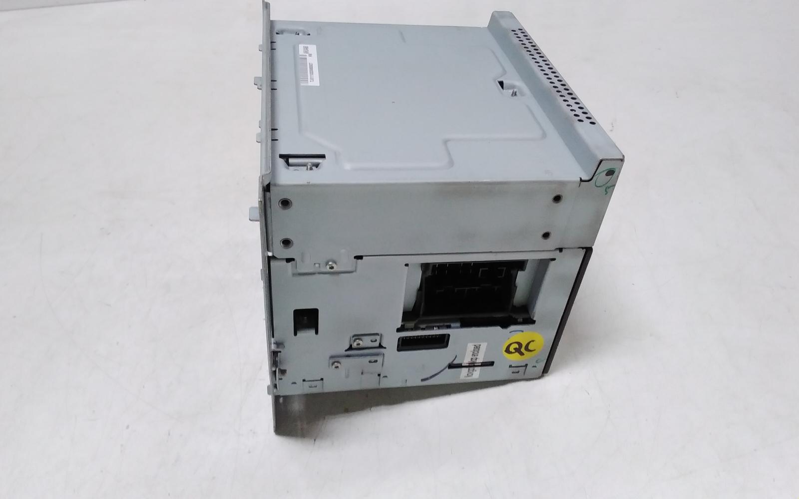 View Auto part Radio/Cd/Dvd/Sat/Tv Holden Commodore 2011