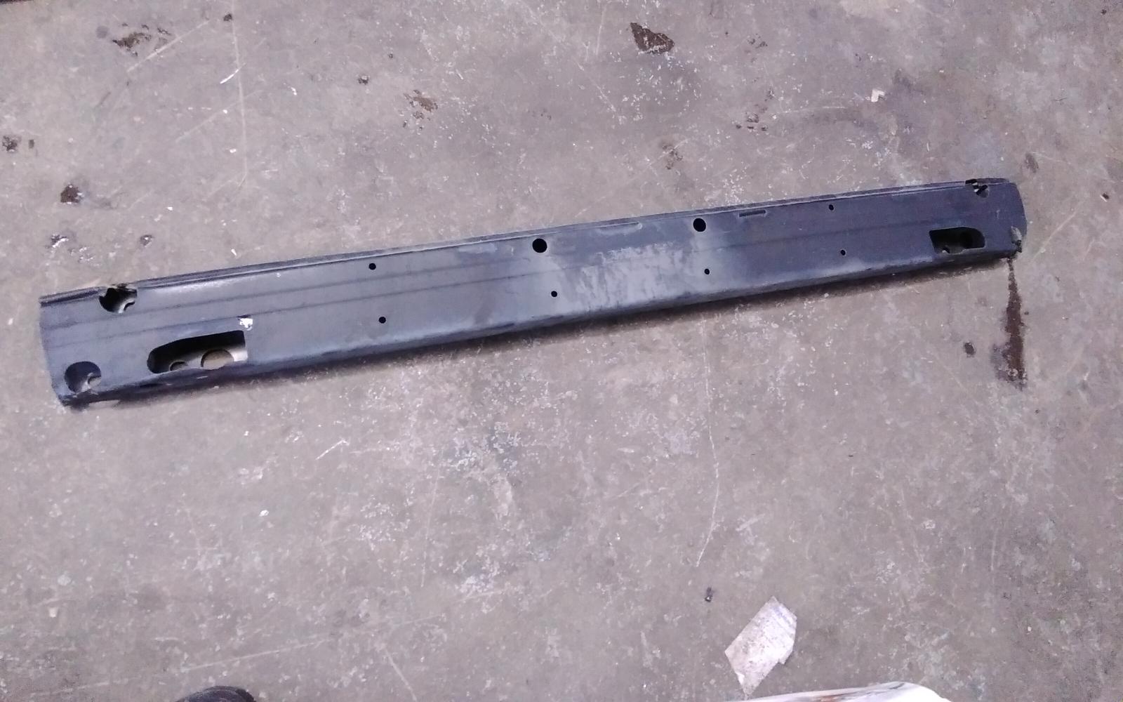 2013 Toyota Hiace F/Bar Reinforc/Brack View Auto part F/Bar Reinforc/Brack Toyota Hiace 2013