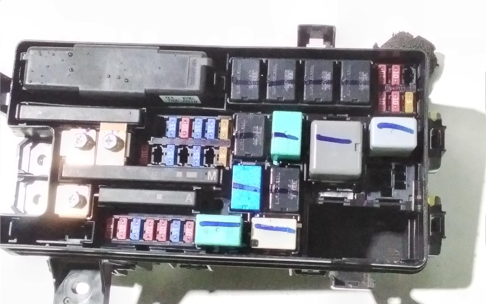 View Auto part Fuse Box Honda Civic 2019