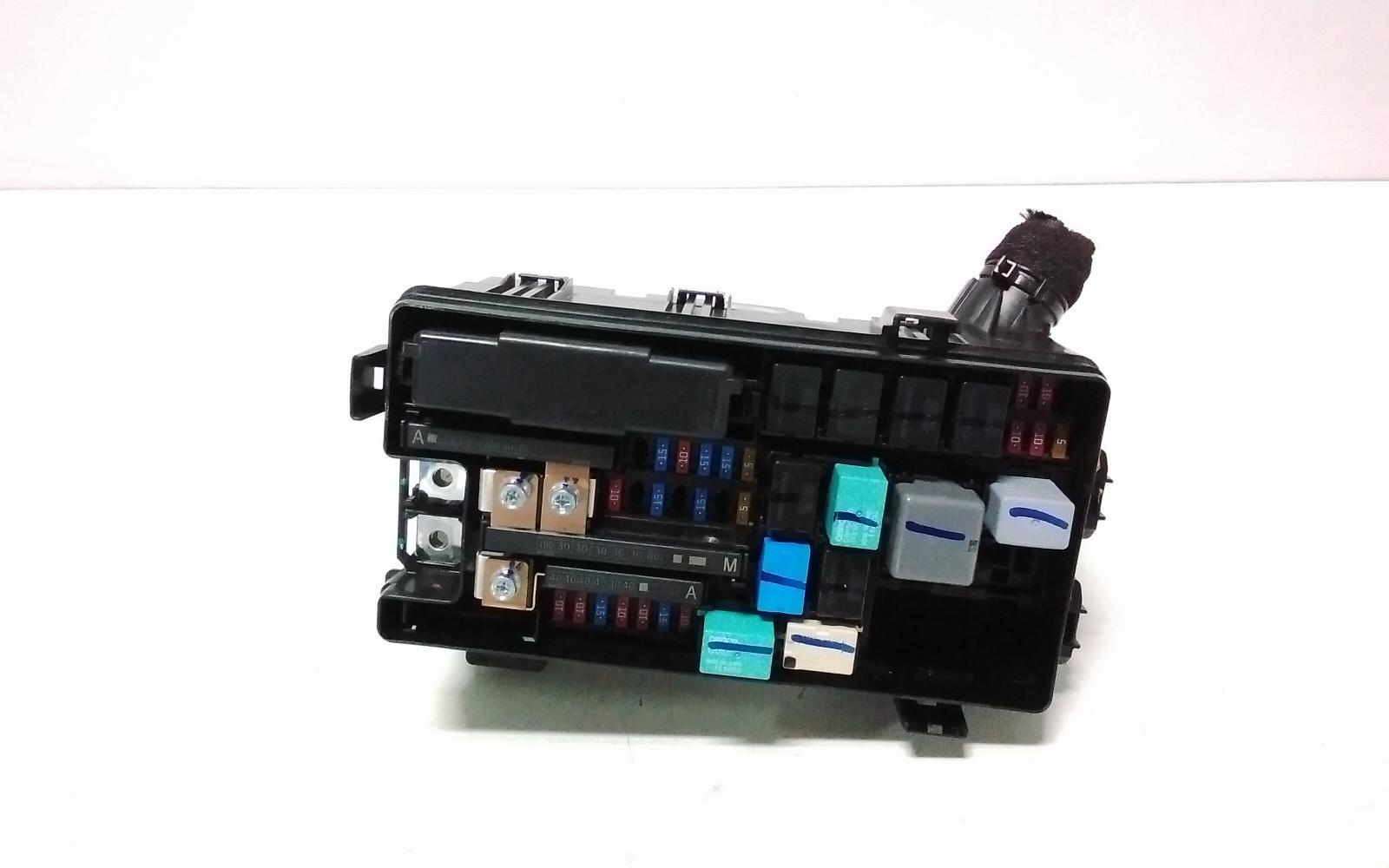 View Auto part Fuse Box Honda Civic 2019