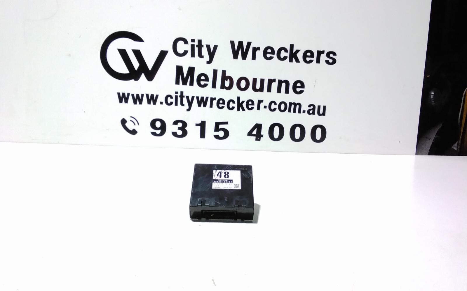 View Auto part Misc Switch/Relay Toyota Hiace 2013