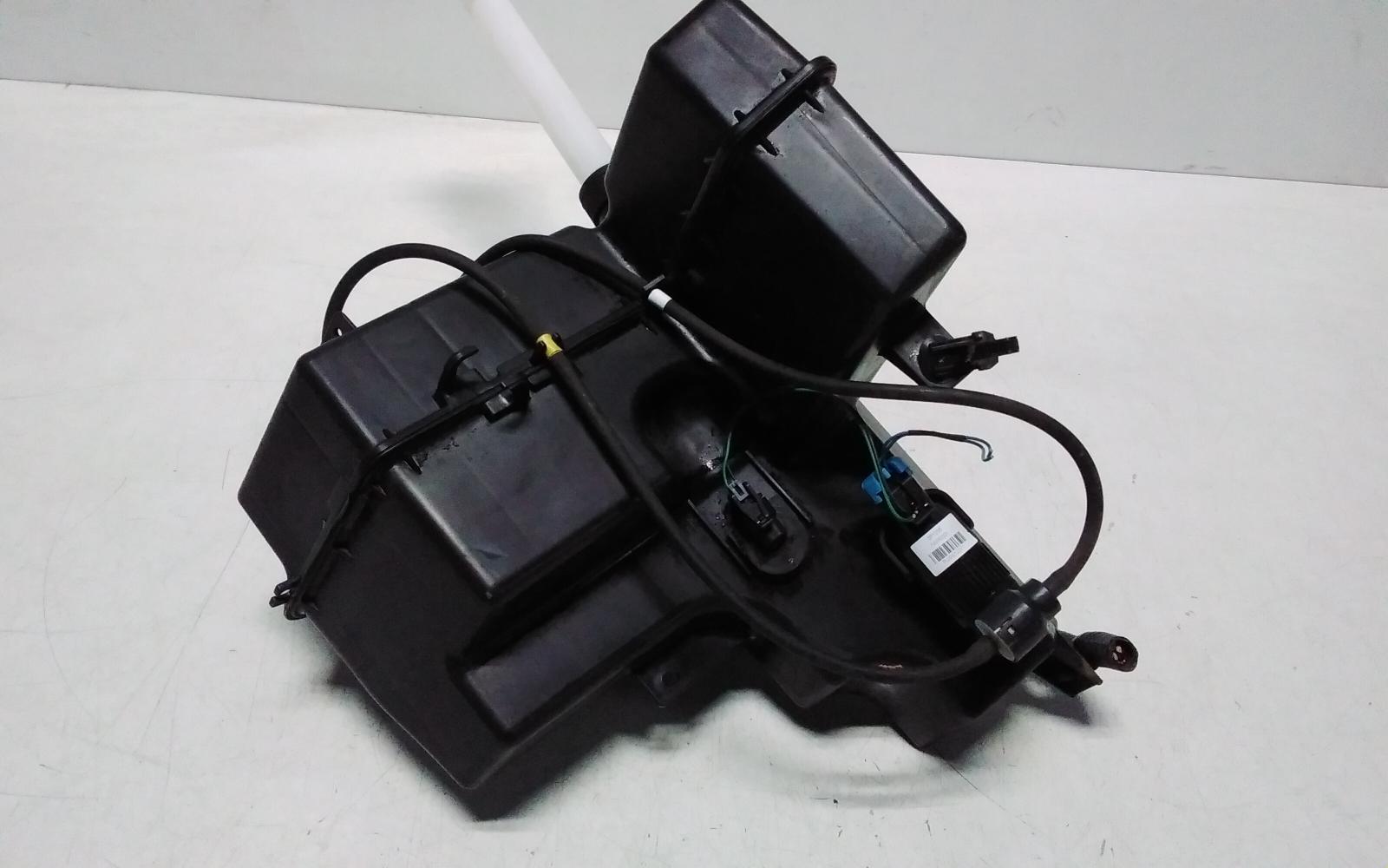 View Auto part Washer Bottle Nissan Pathfinder 2013