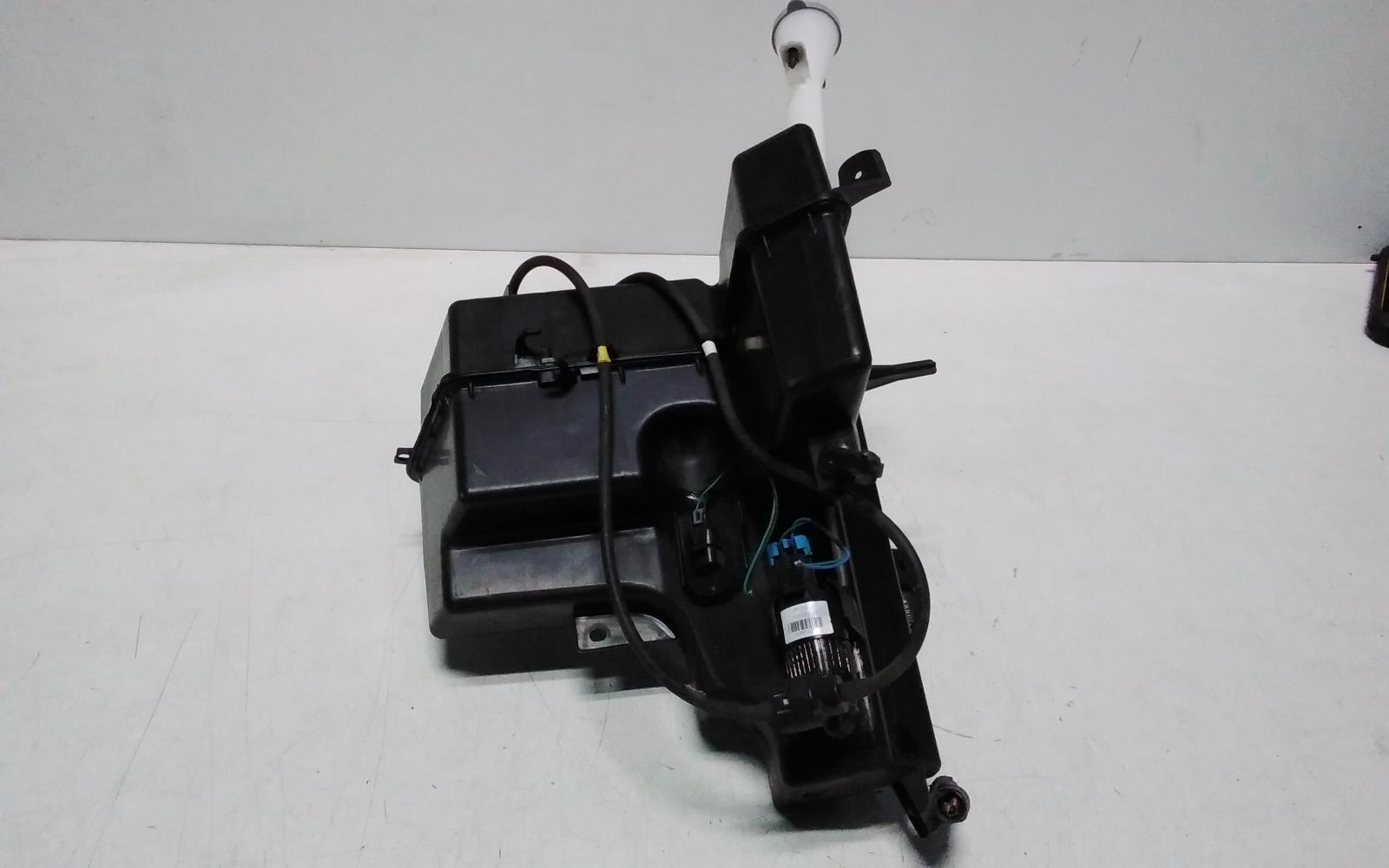 View Auto part Washer Bottle Nissan Pathfinder 2013