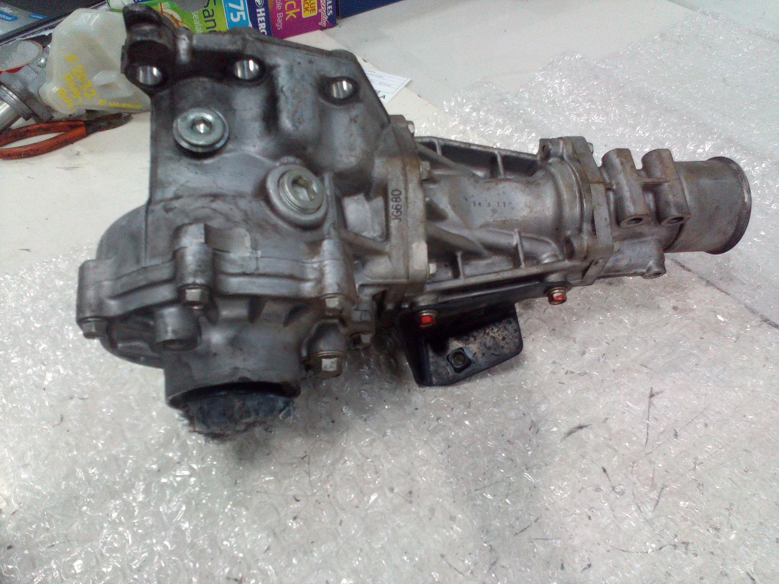 View Auto part Transfer Case Mitsubishi Outlander 2014