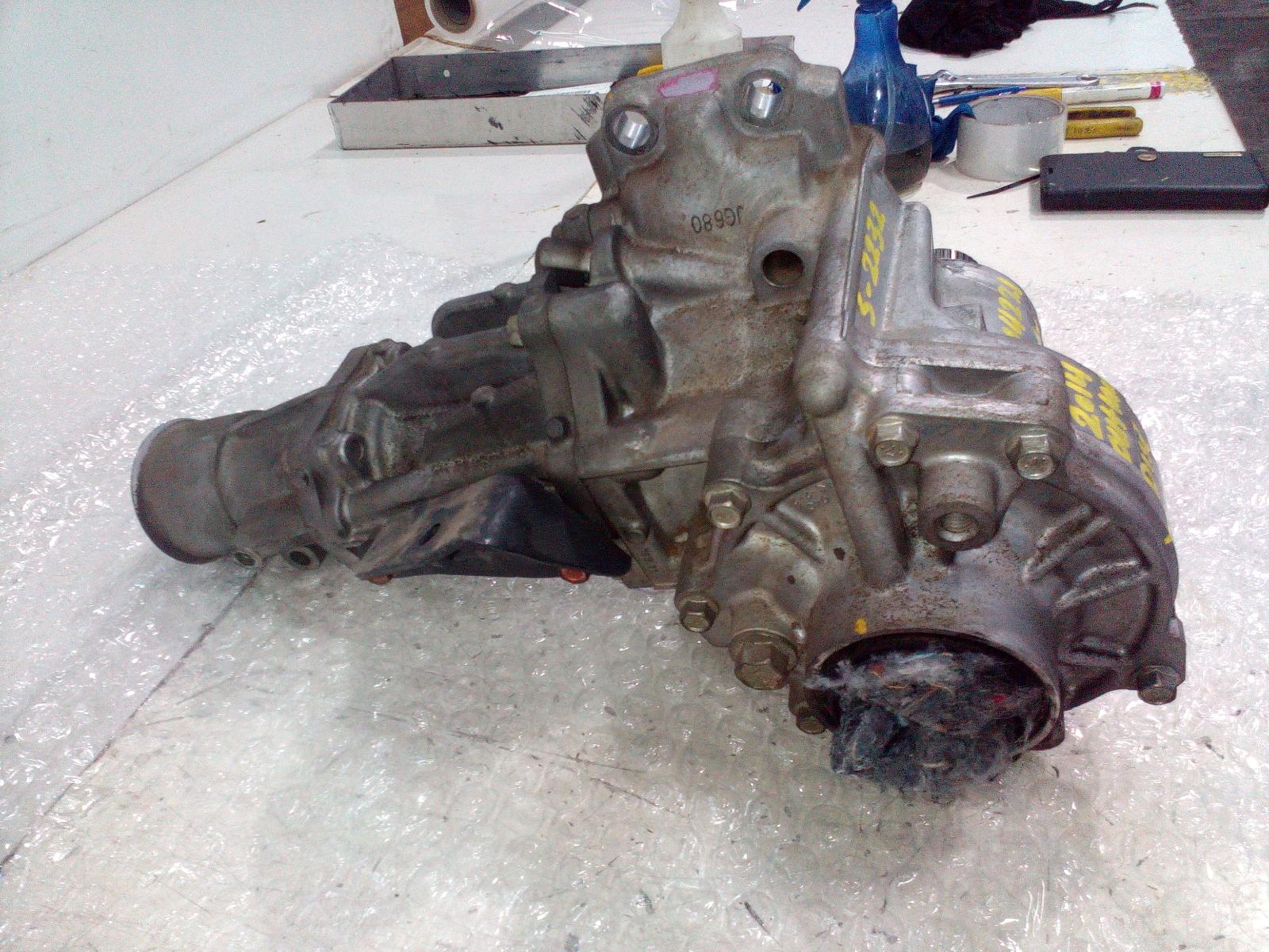 View Auto part Transfer Case Mitsubishi Outlander 2014