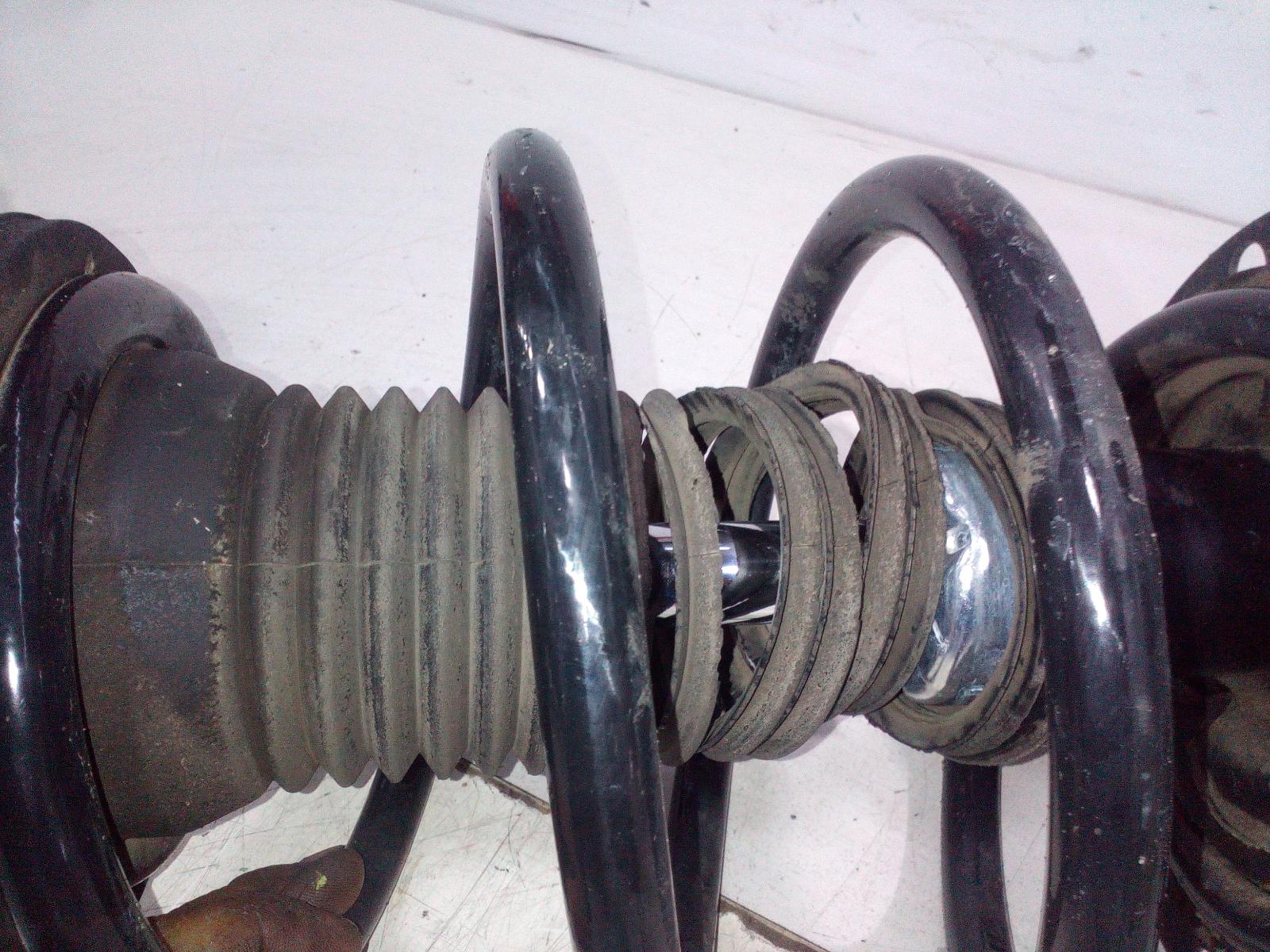 2014 Mitsubishi Outlander Right Front Strut View Auto part Right Front Strut Mitsubishi Outlander 2014