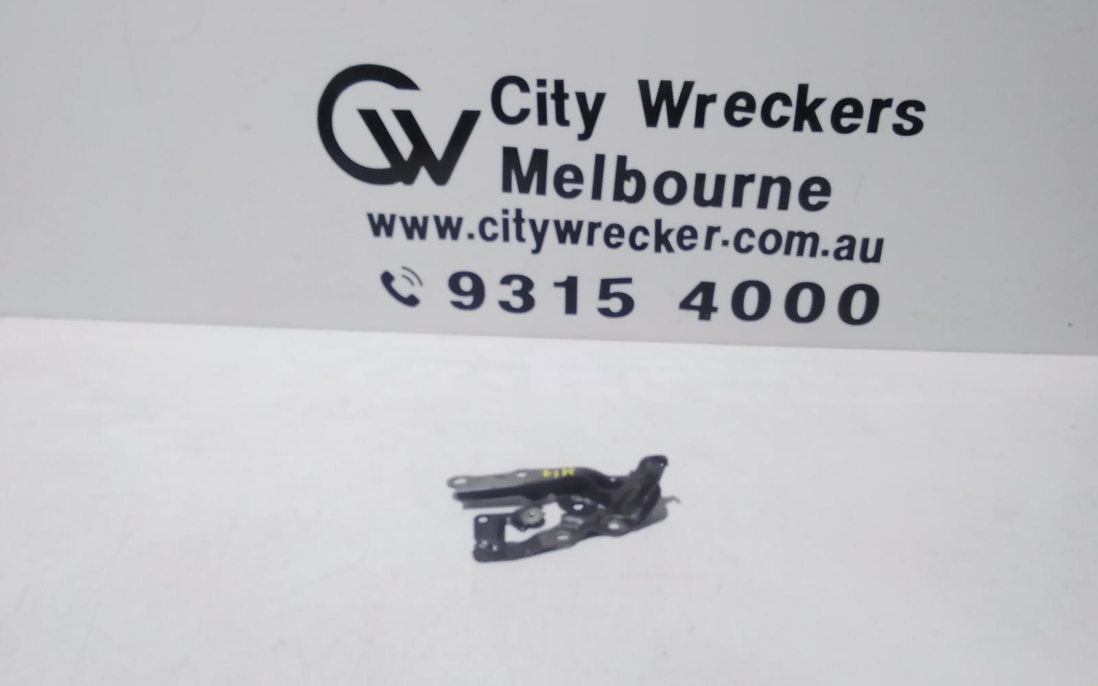 View Auto part Bonnet Hinge/Strut Toyota Aurion 2009