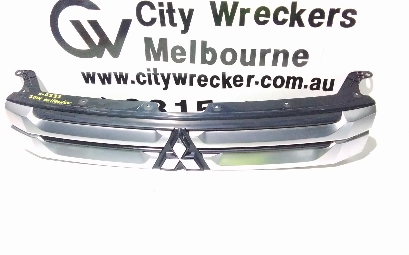 View Auto part Grille Mitsubishi Outlander 2014