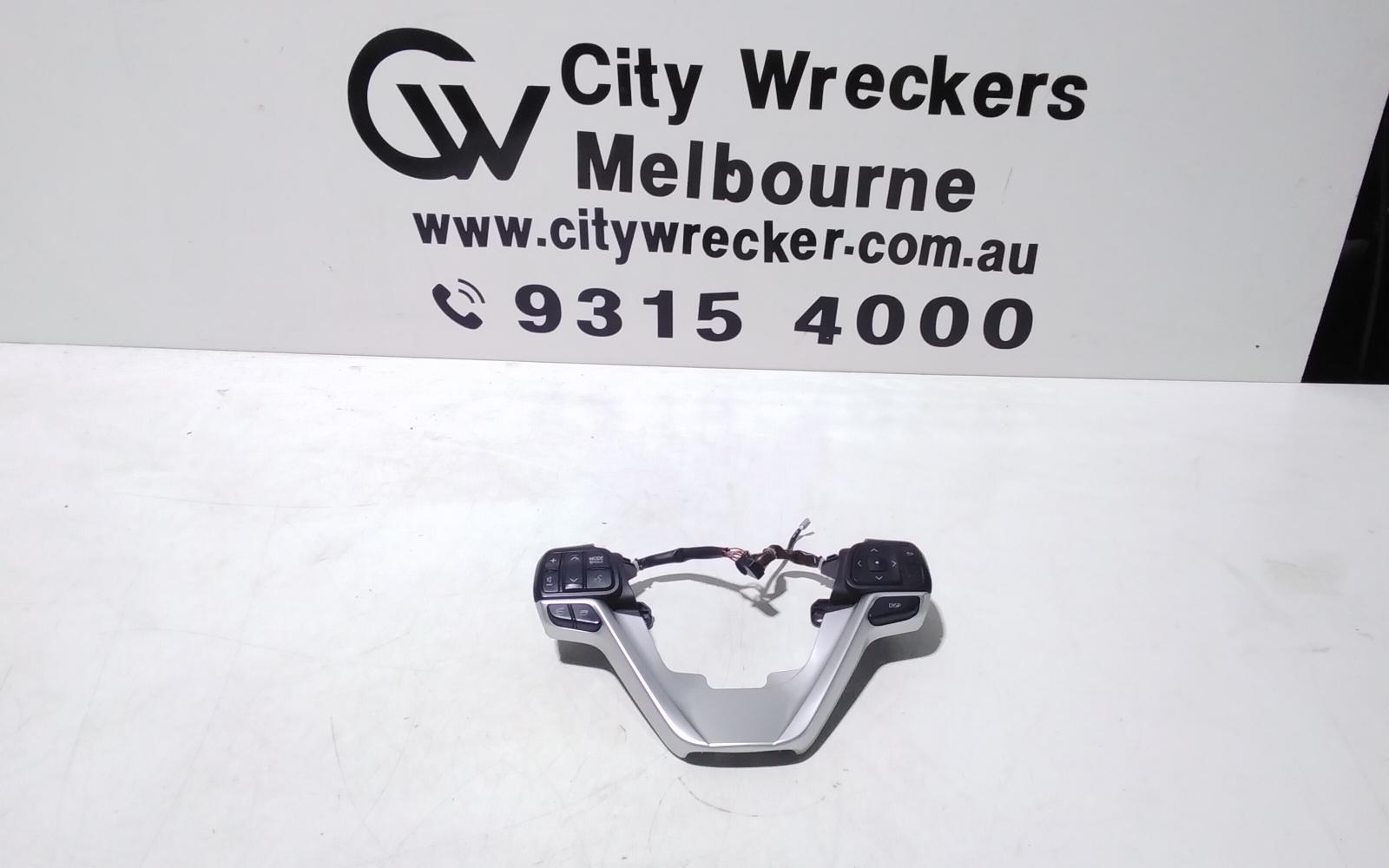 View Auto part Misc Toyota Kluger 2014