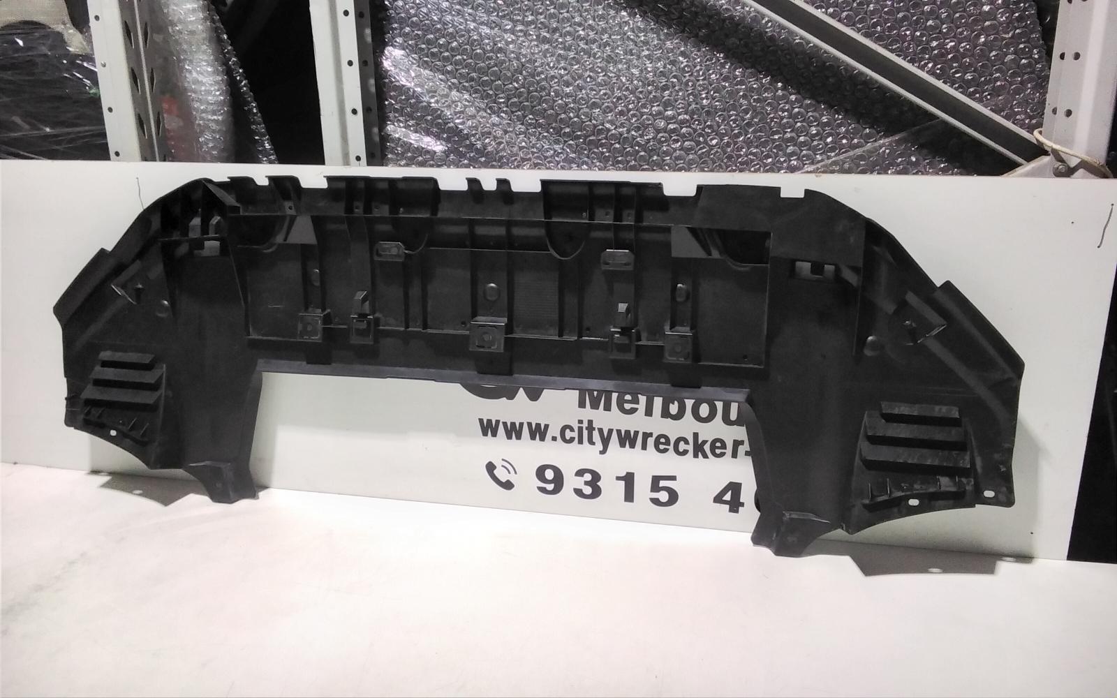 View Auto part Lower Engine Splash Tray Peugeot Expert 2019