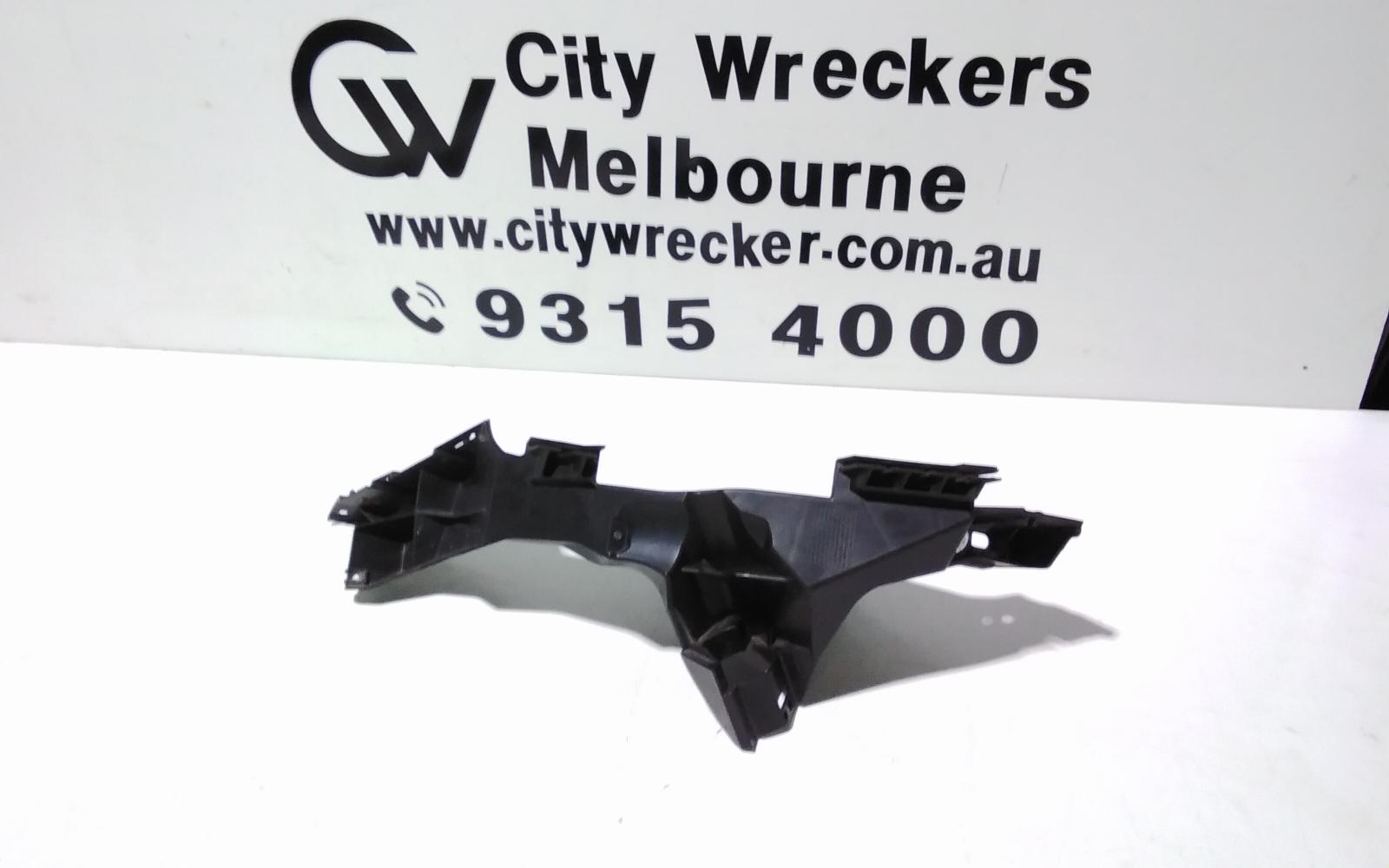 View Auto part Misc Bracket Audi A1 2016