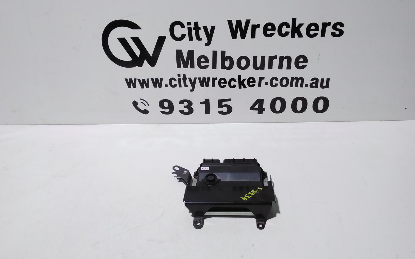 View Auto part Ecu Toyota Hiace 2014