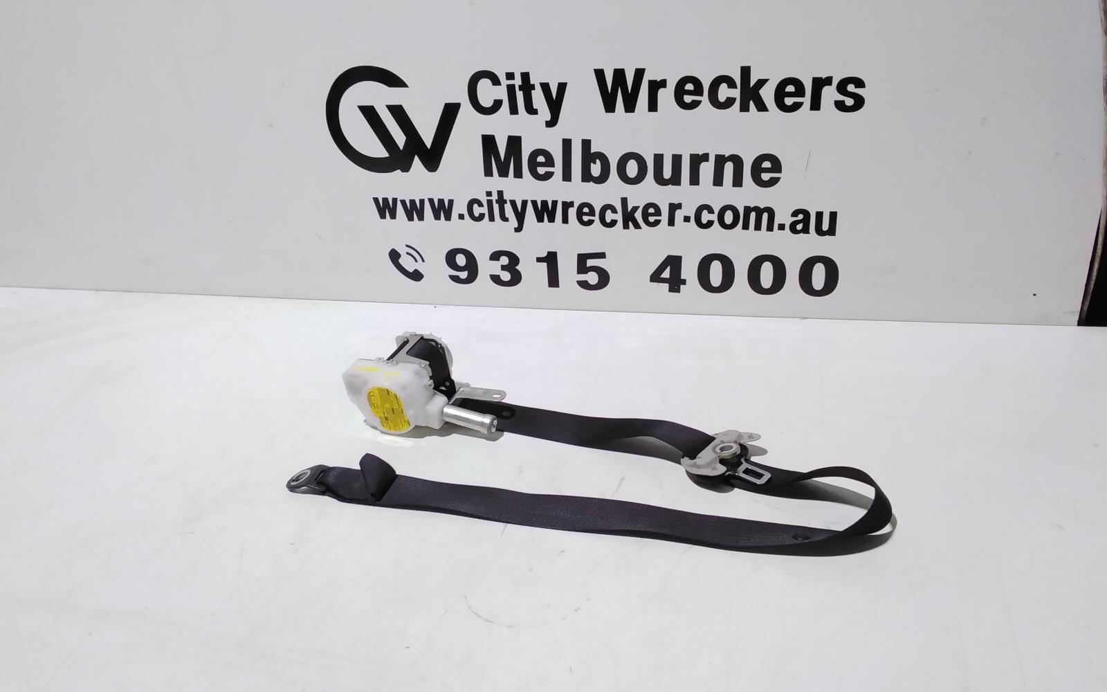 View Auto part Seatbelt/Stalk Toyota Rav4 2017