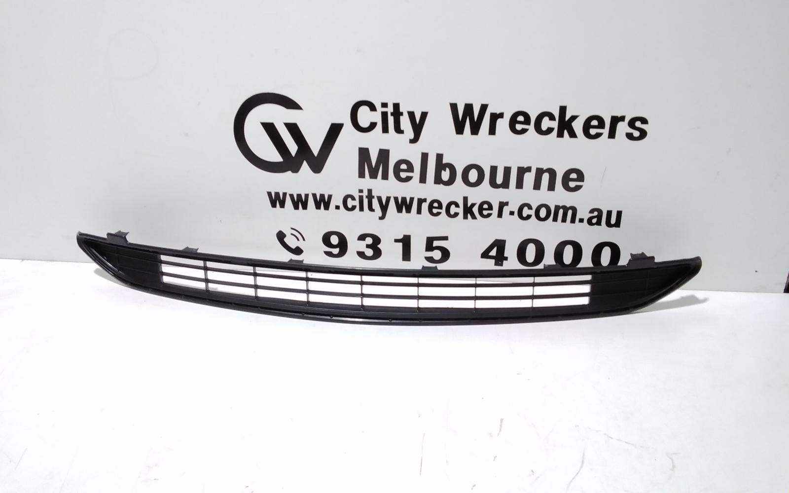 View Auto part Grille Toyota Rav4 2017