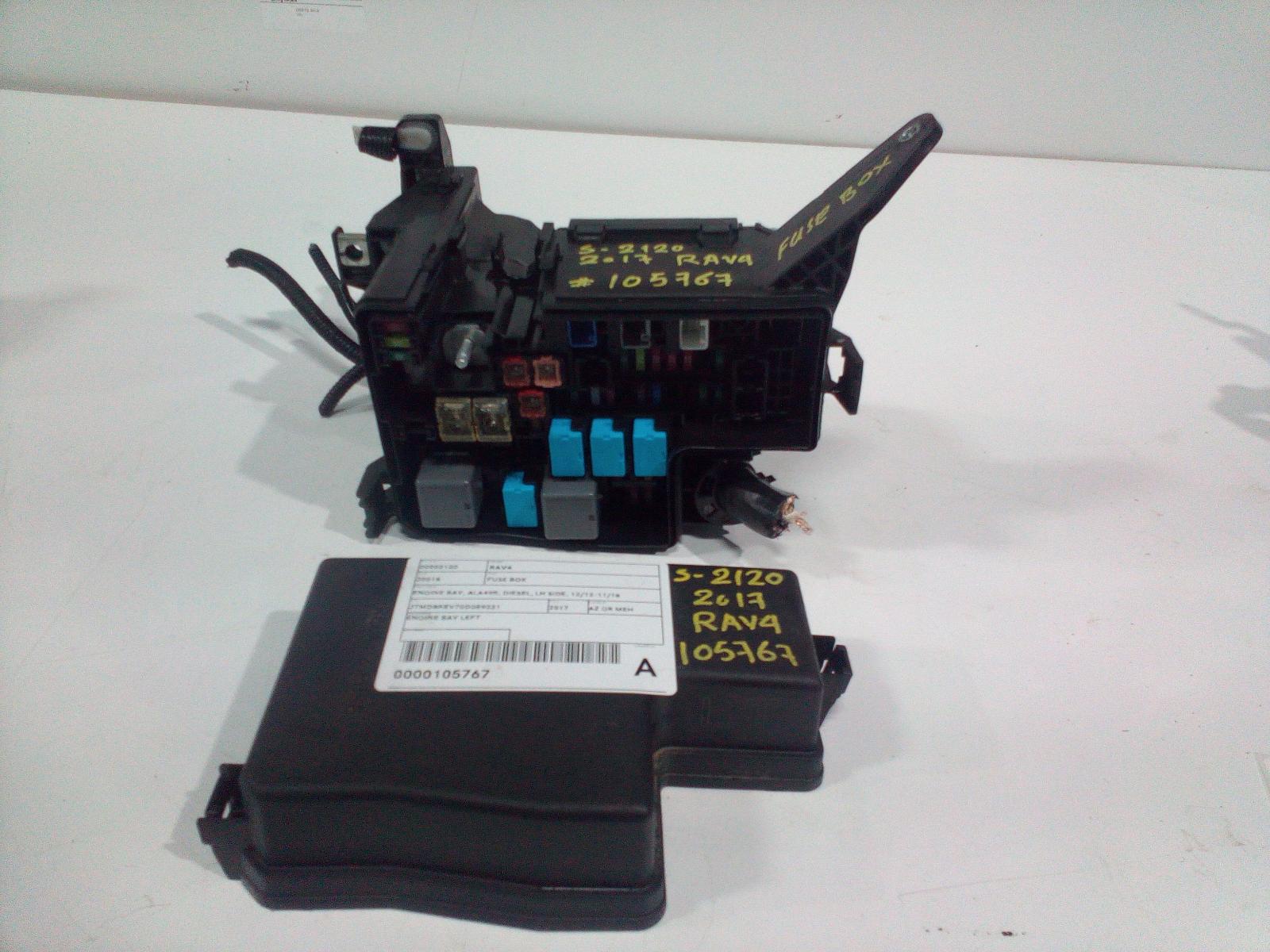 View Auto part Fuse Box Toyota Rav4 2017