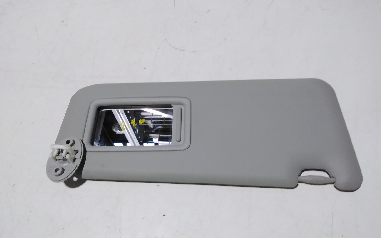 View Auto part Sunvisor Toyota Rav4 2017