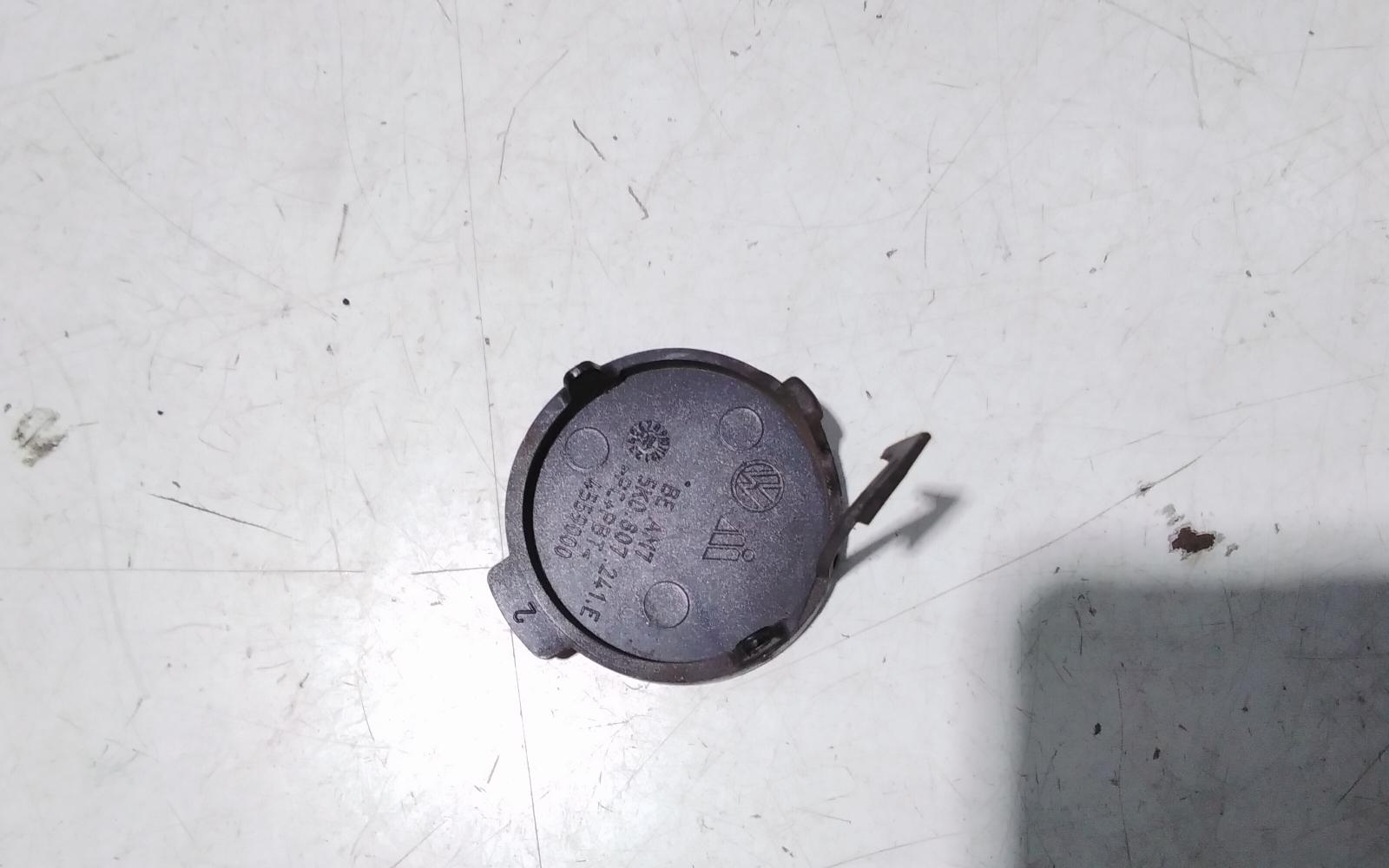 View Auto part Misc Volkswagen Golf 2010