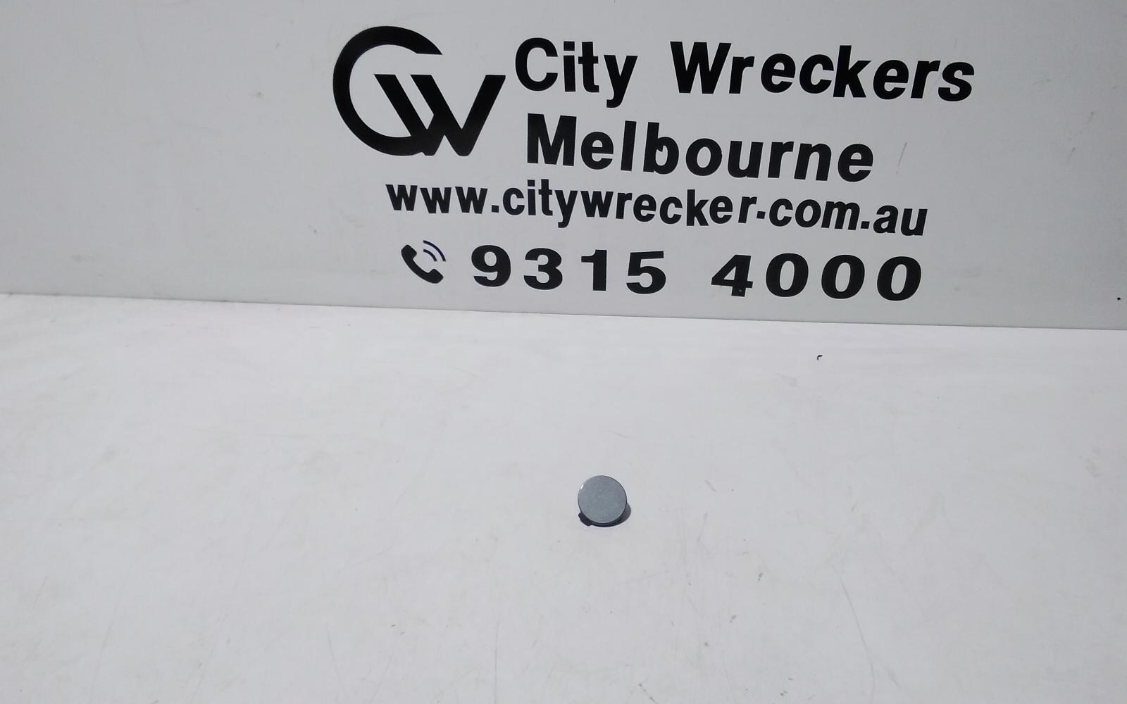 View Auto part Misc Volkswagen Golf 2010