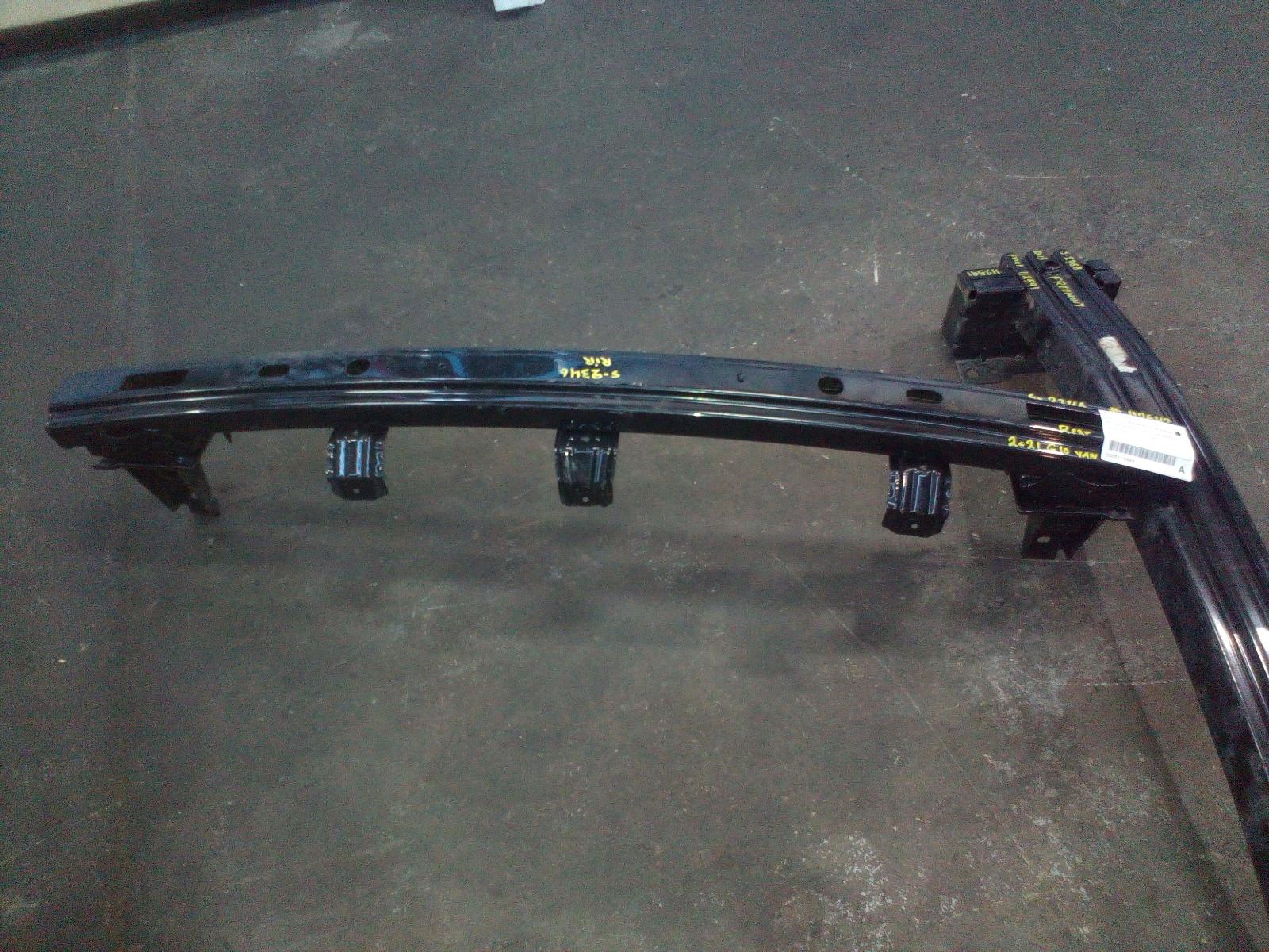 View Auto part R/Bar Bracket/Reinfo Ldv G10 2021