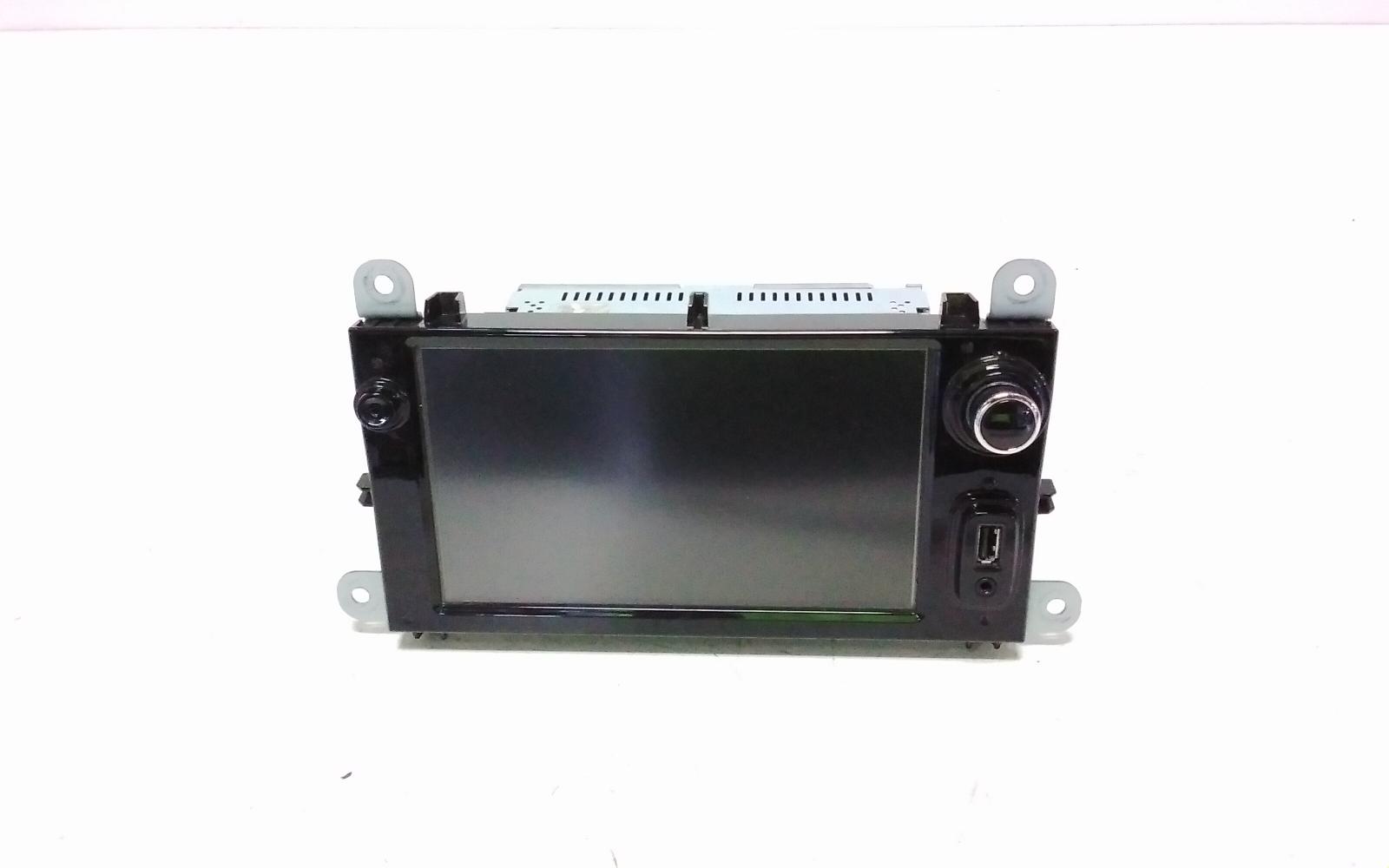View Auto part Radio/Cd/Dvd/Sat/Tv Renault Clio 2014