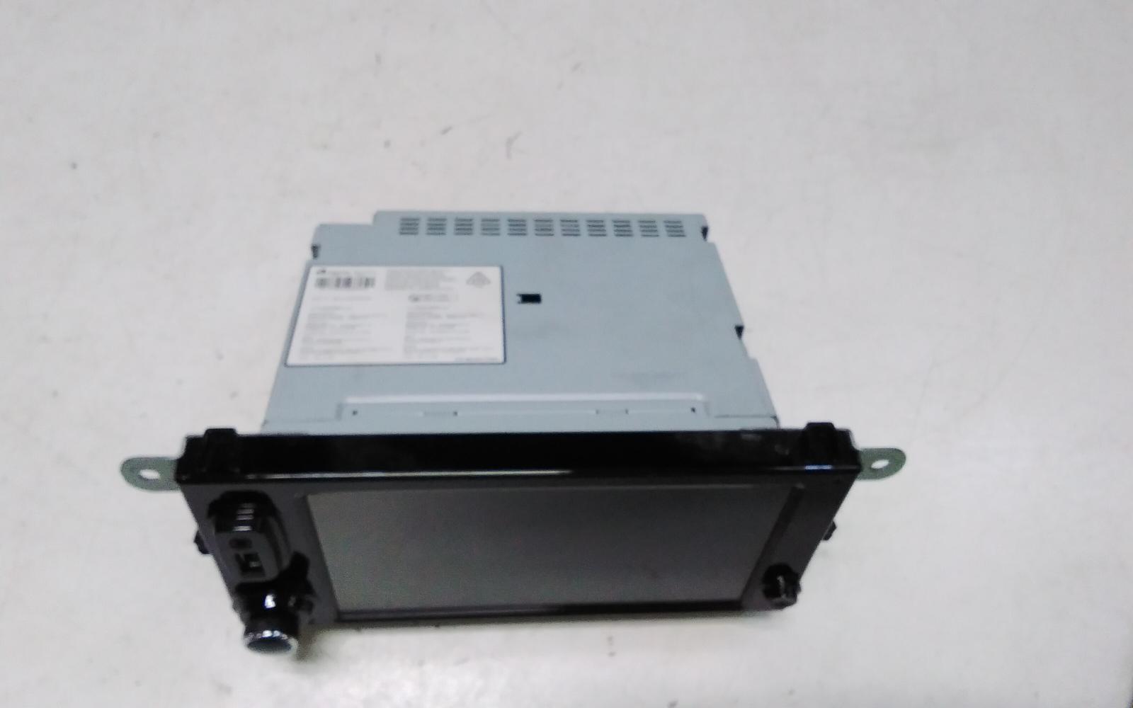 View Auto part Radio/Cd/Dvd/Sat/Tv Renault Clio 2014
